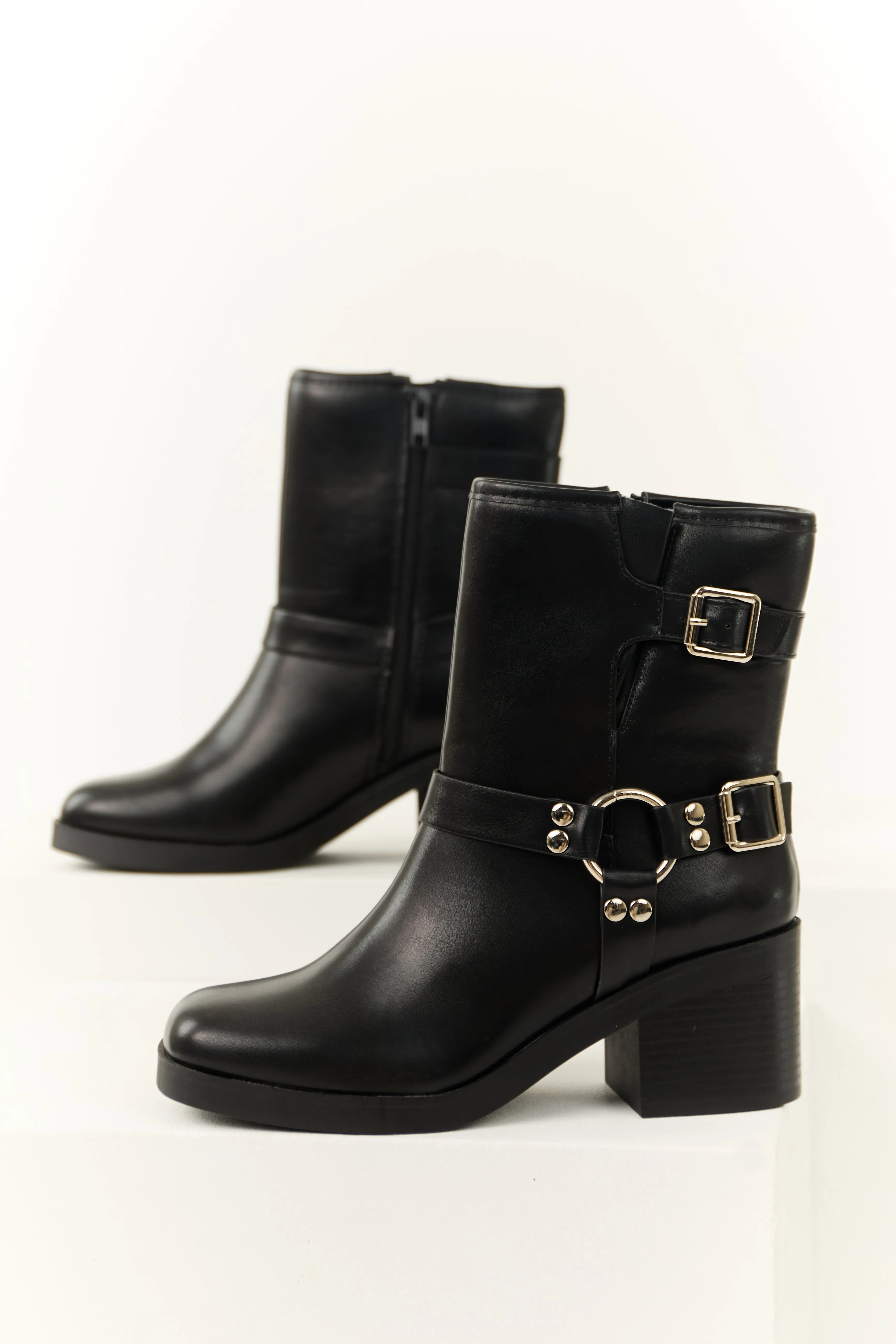40-50,9/11/2024,ALL_PRODUCTS,back-in-stock:true,BF24_SITEWIDE,cf-size-10,cf-size-5-5,cf-size-6,cf-size-6-5,cf-size-7,cf-size-7-5,cf-size-8,cf-size-8-5,cf-size-9,filter-color:Black,filter-fabric:Faux Leather,filter-occasion:Daytime,filter-season:Fall,filter