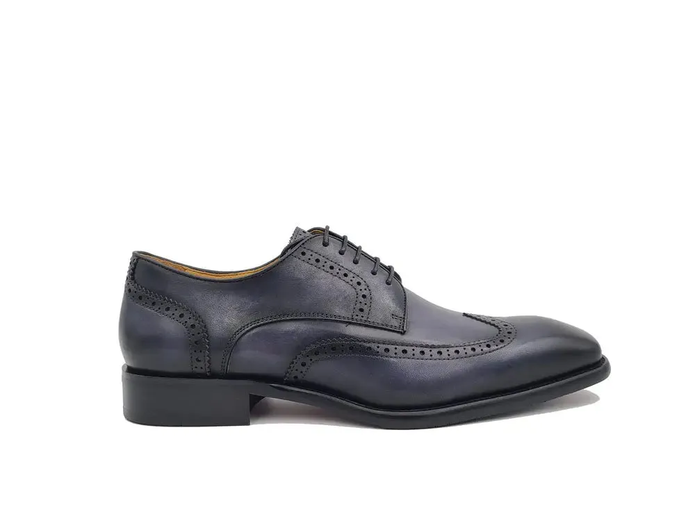 Blucher Style Wingtip Oxford wardrobe must