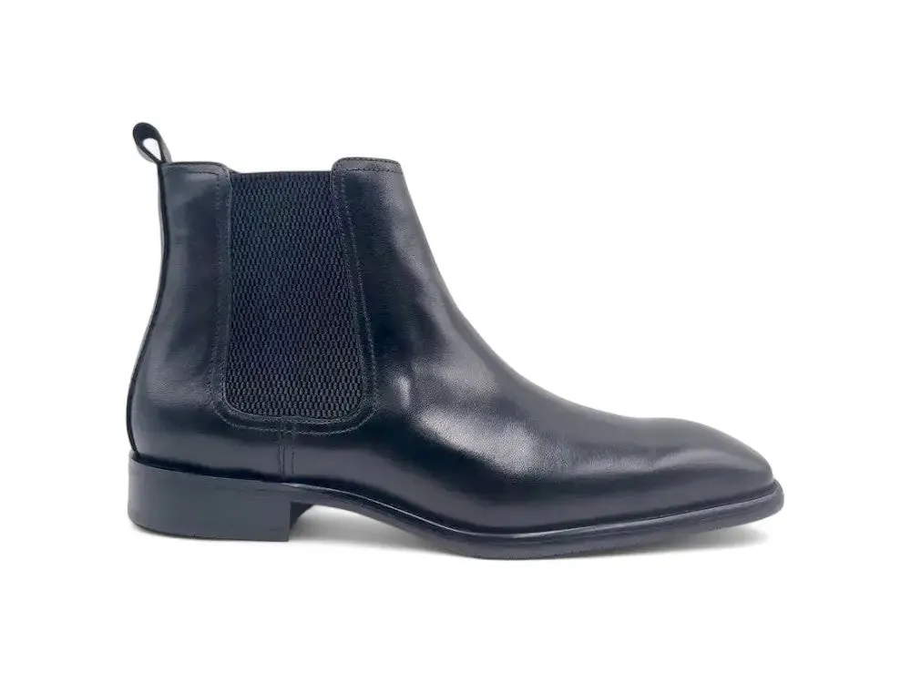 Calfskin Leather Chelsea Boot harsh trail