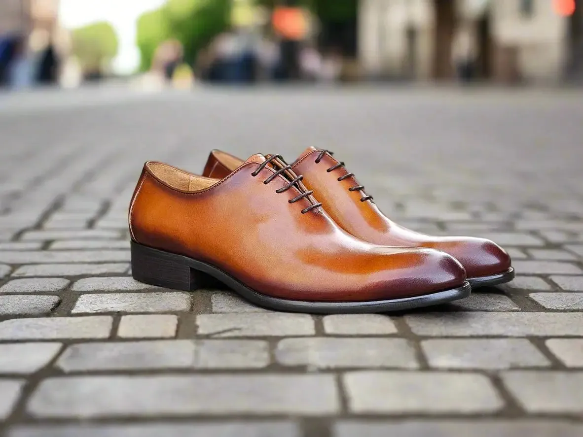 Calfskin Whole Cut Lace-up Oxford urban choice
