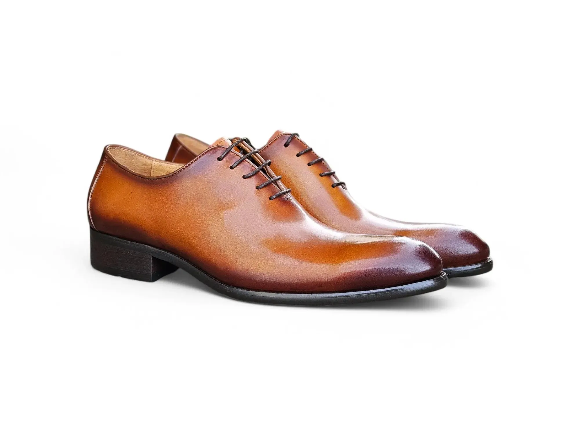 Calfskin Whole Cut Lace-up Oxford urban choice