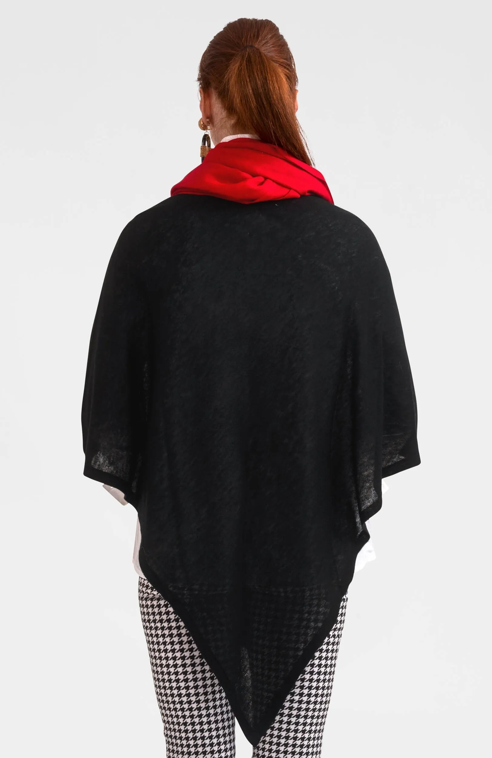 Cashmere-Like Poncho layer play