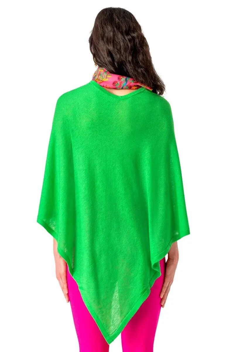 Cashmere-Like Poncho layer play