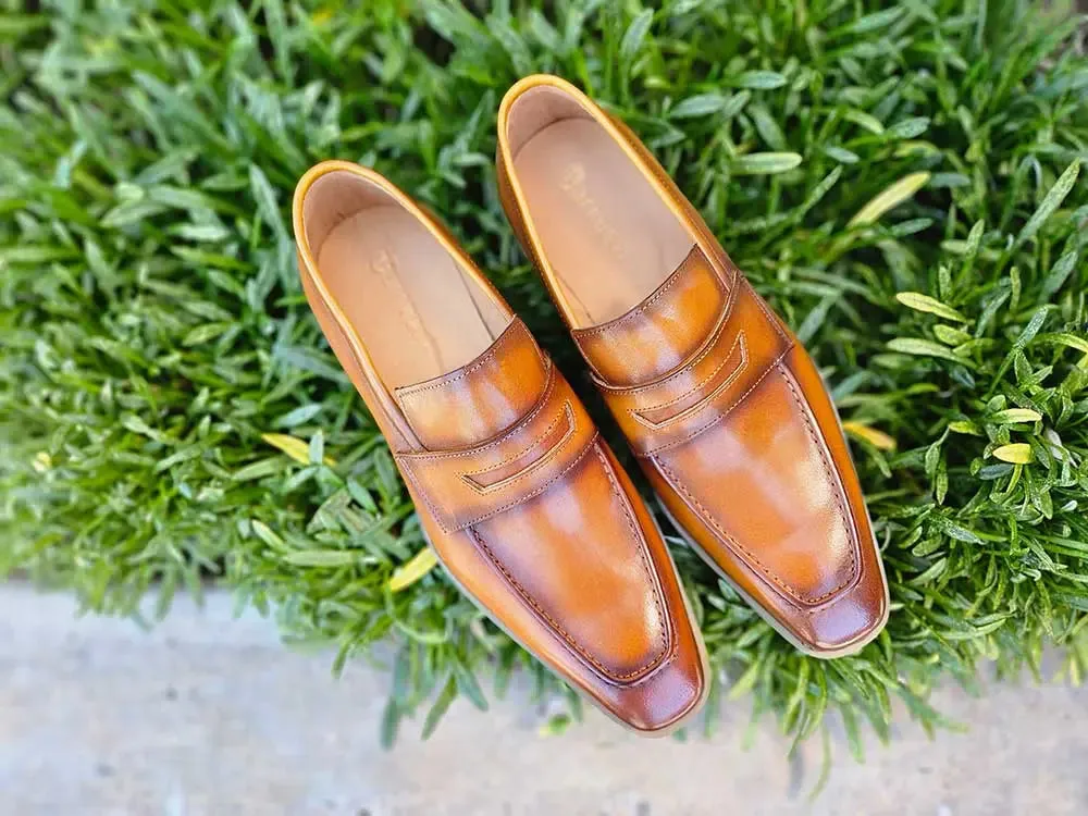 Chic Patina Burnished Penny Loafer summer days