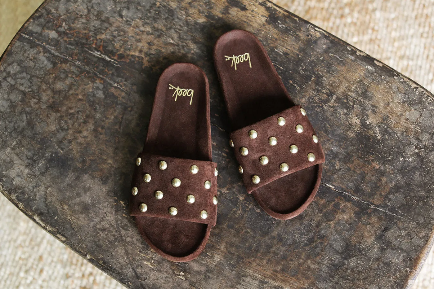 GALLITO STUD - Coffee barefoot vibe