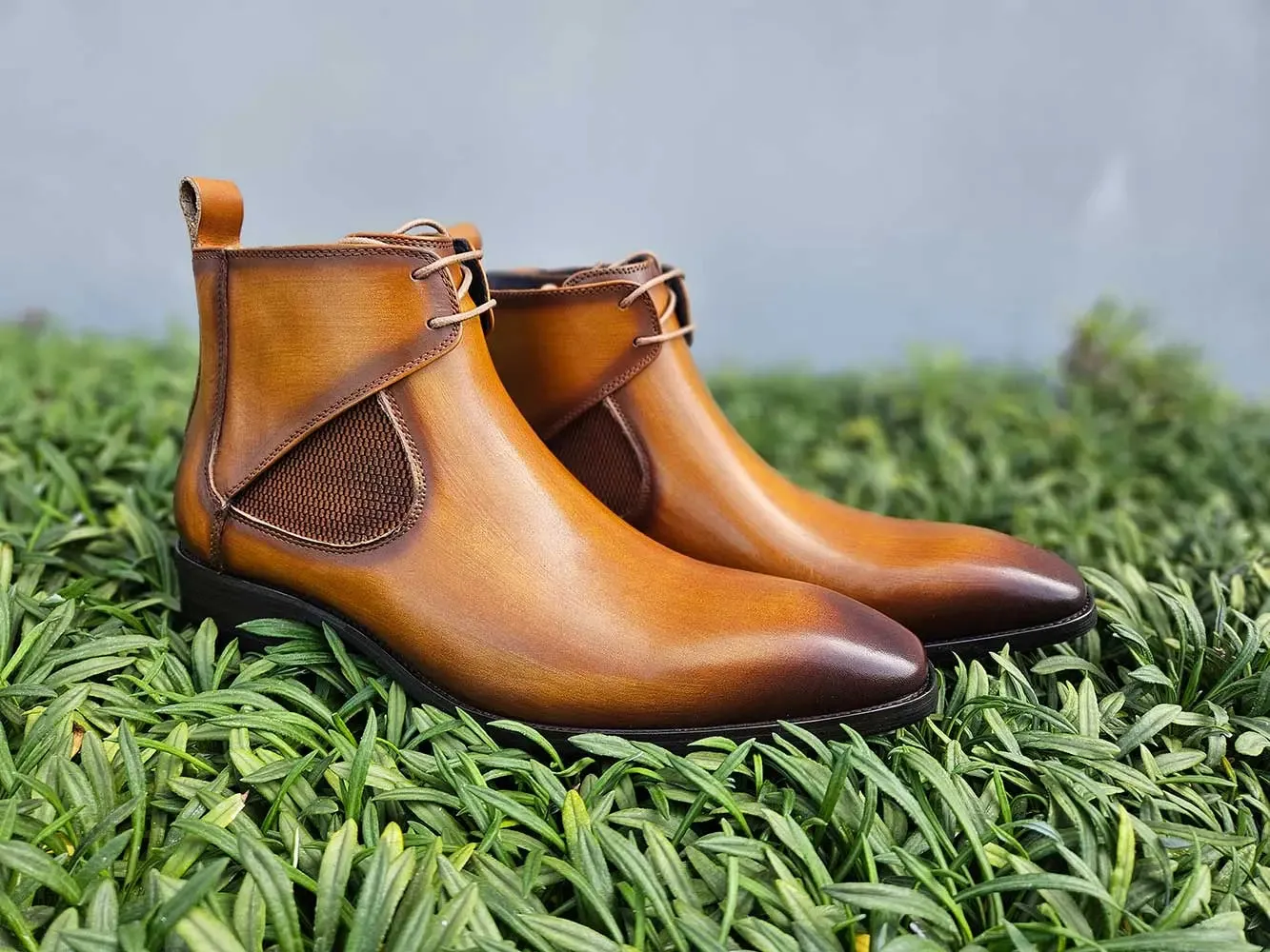Hand Burnished Calfskin Lace-up Boot bold frame