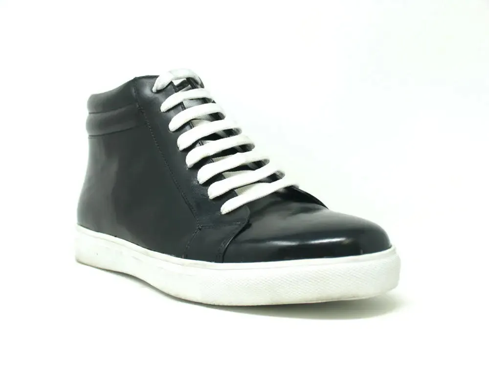 High Top Side Zipper Leather Sneaker move easy