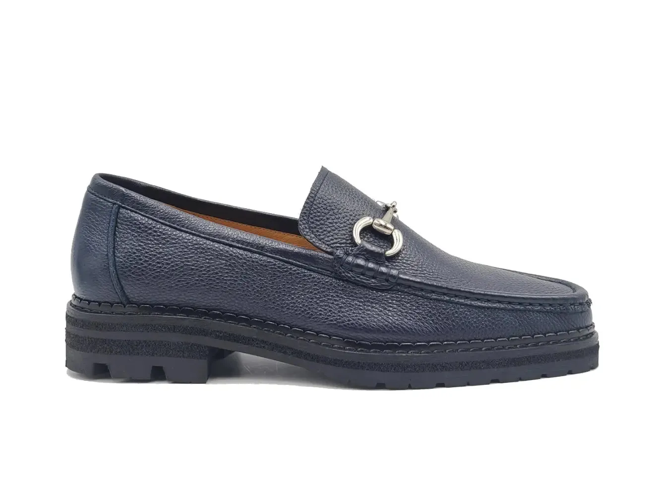 Horsebit Loafer Lug Sole shape calm