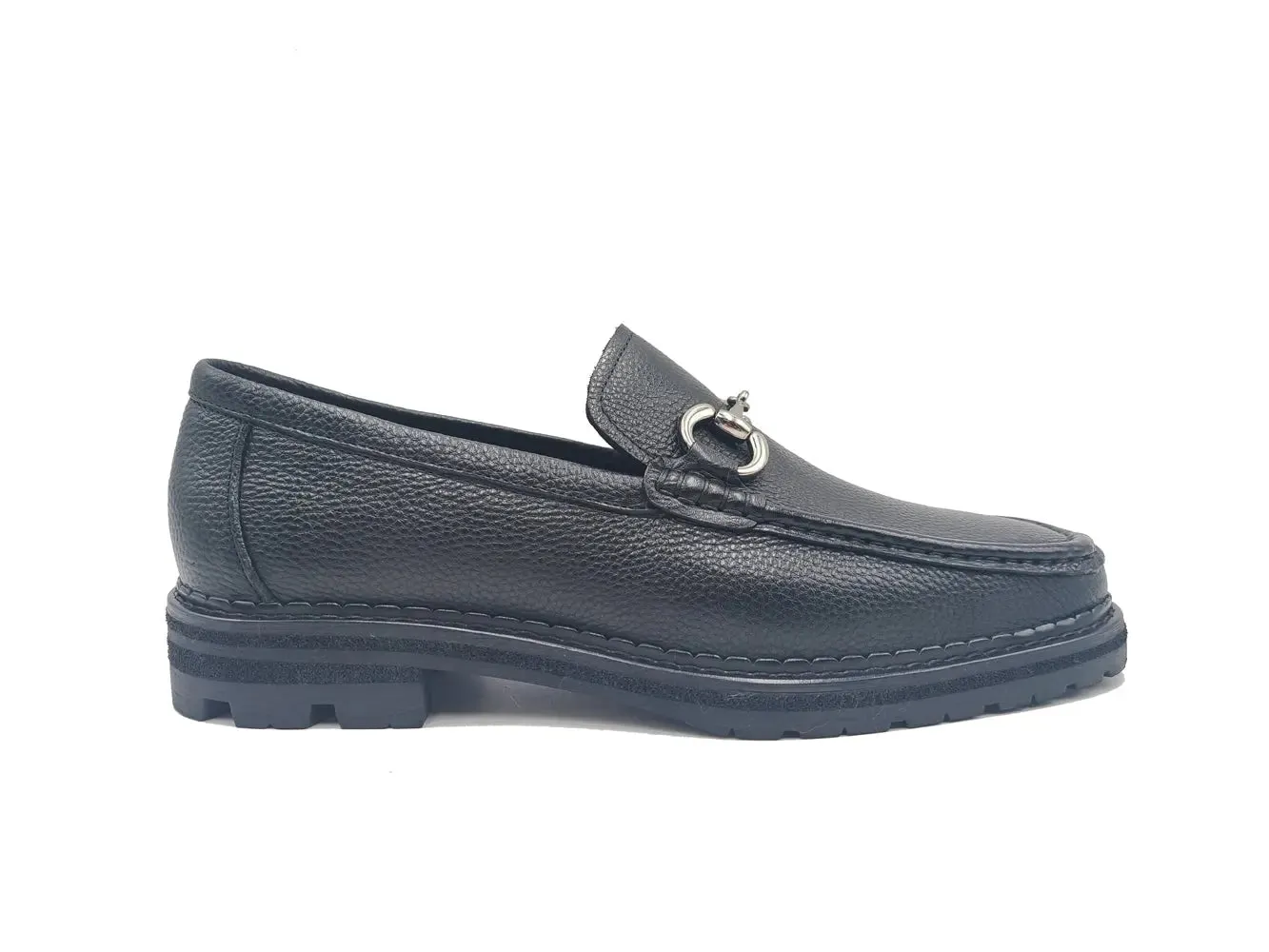 Horsebit Loafer Lug Sole shape calm