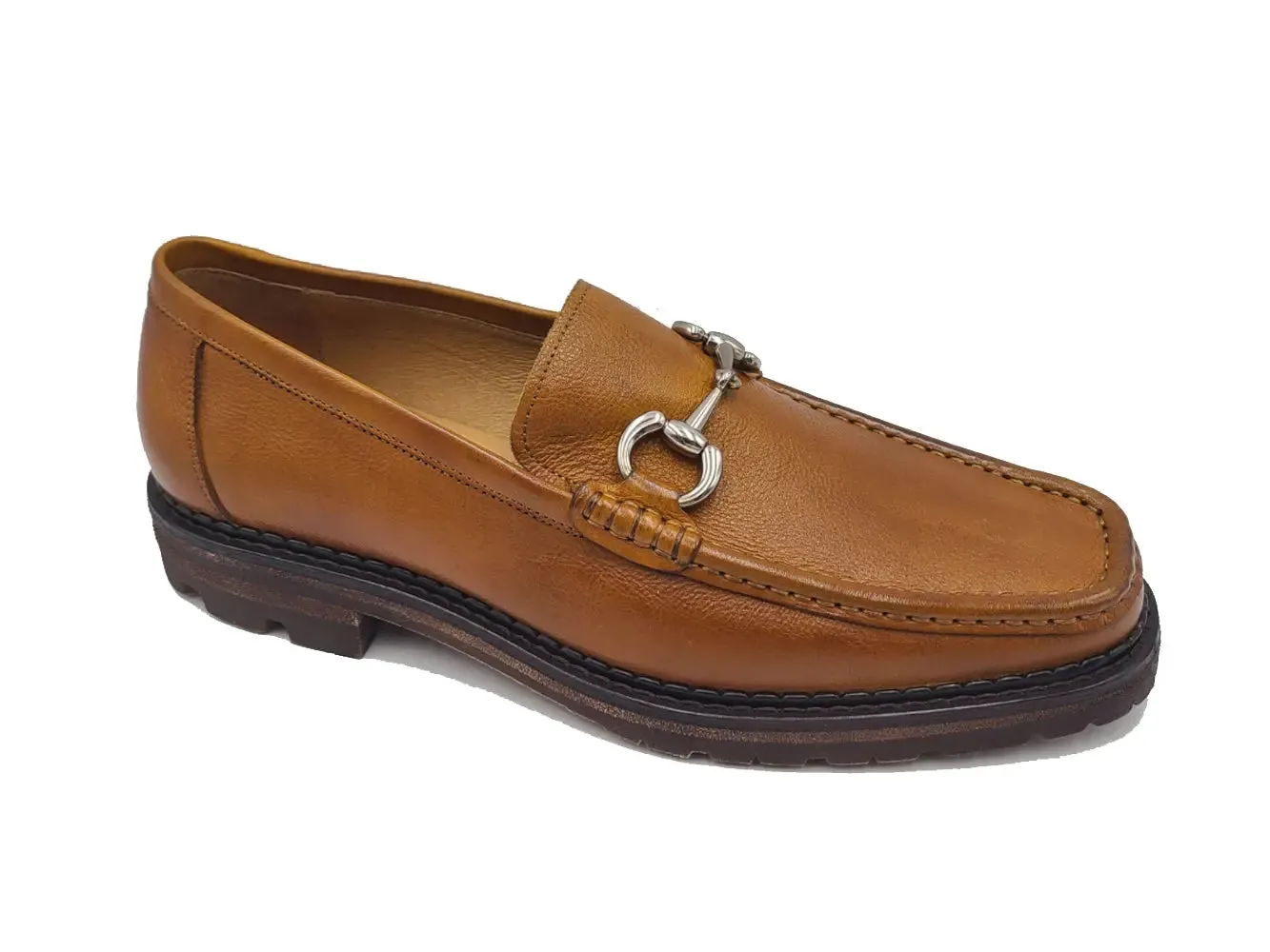 Horsebit Loafer Lug Sole shape calm