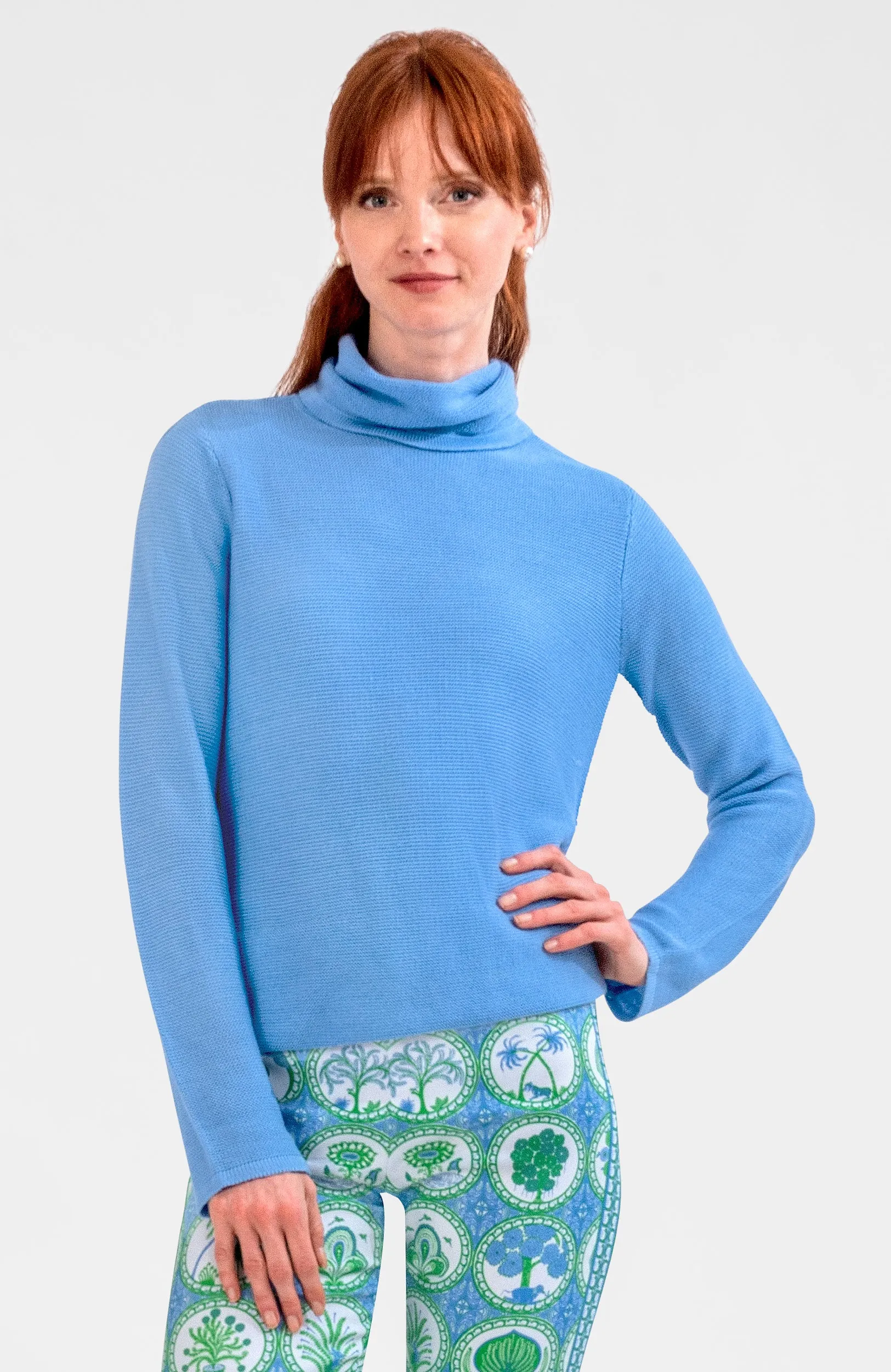 Knit Knit Turtleneck Sweater slimming design