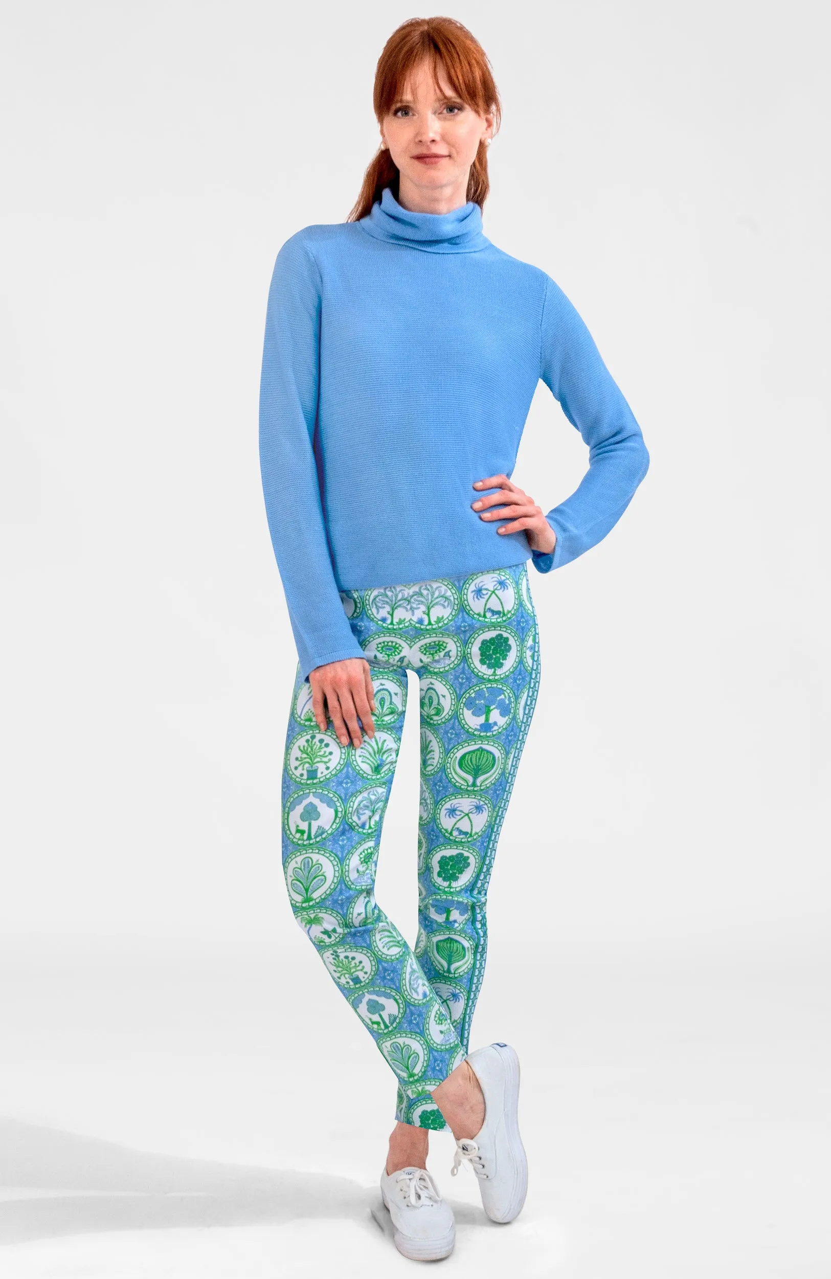 Knit Knit Turtleneck Sweater slimming design