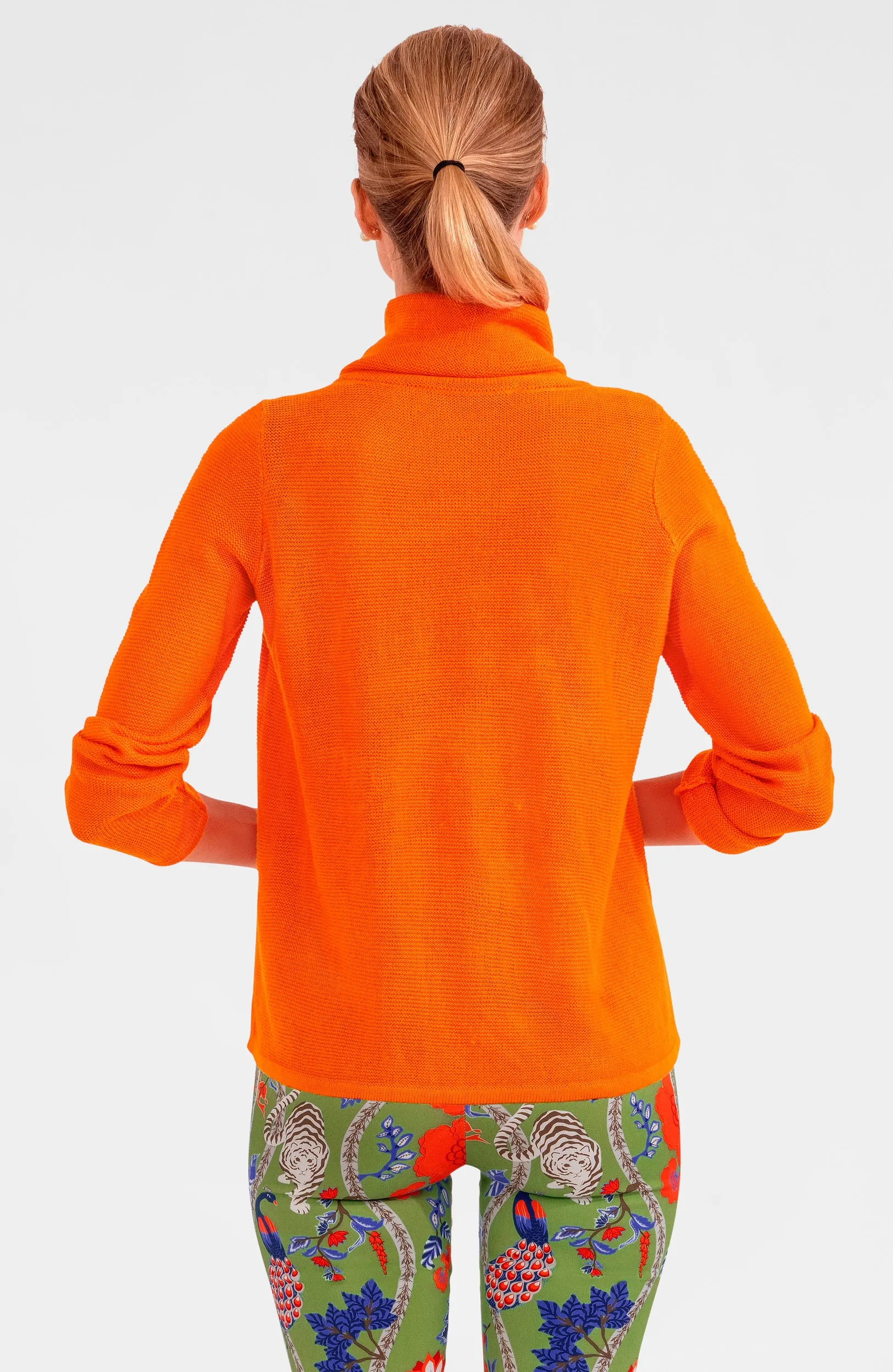 Knit Knit Turtleneck Sweater slimming design