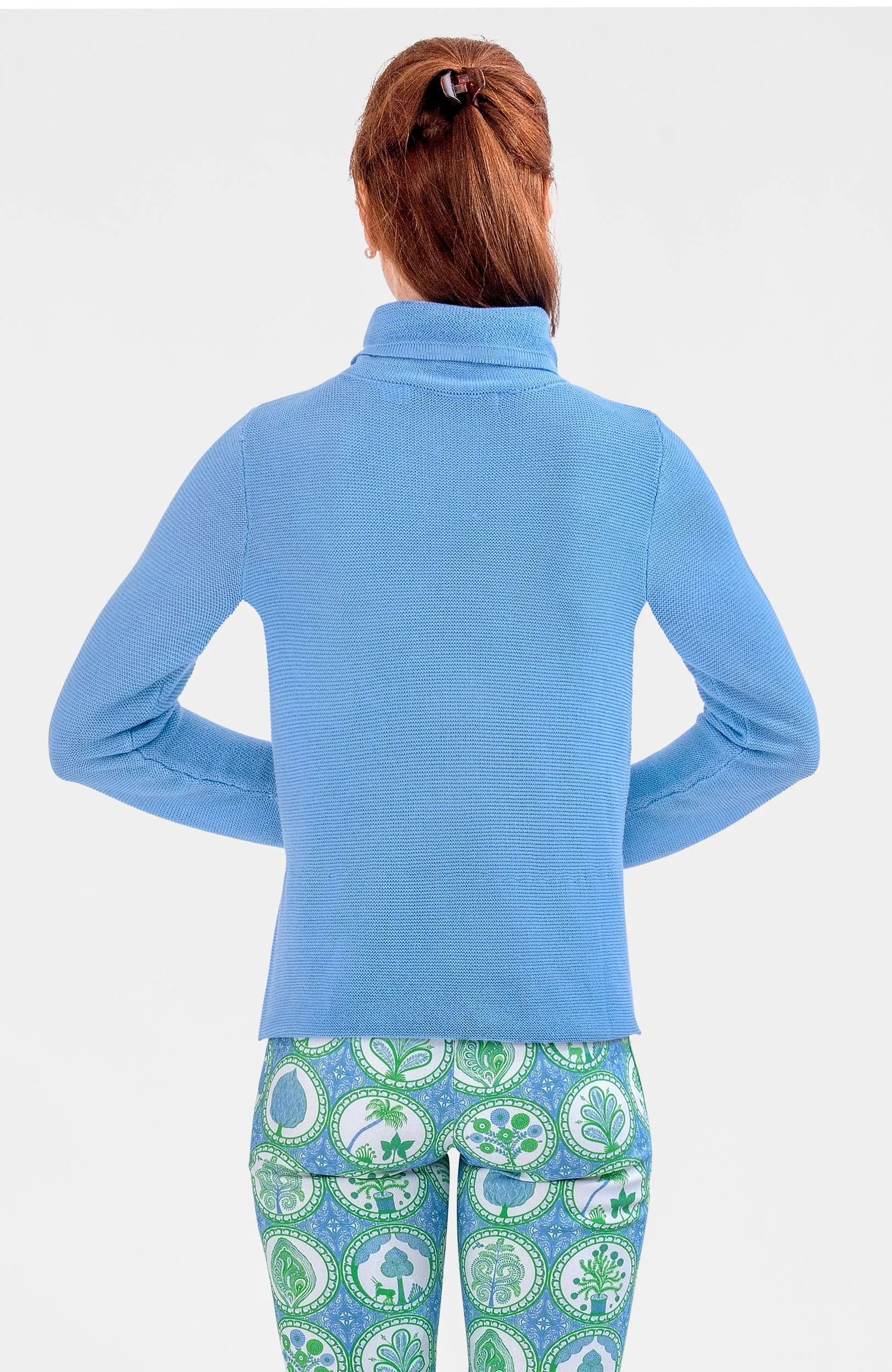 Knit Knit Turtleneck Sweater slimming design