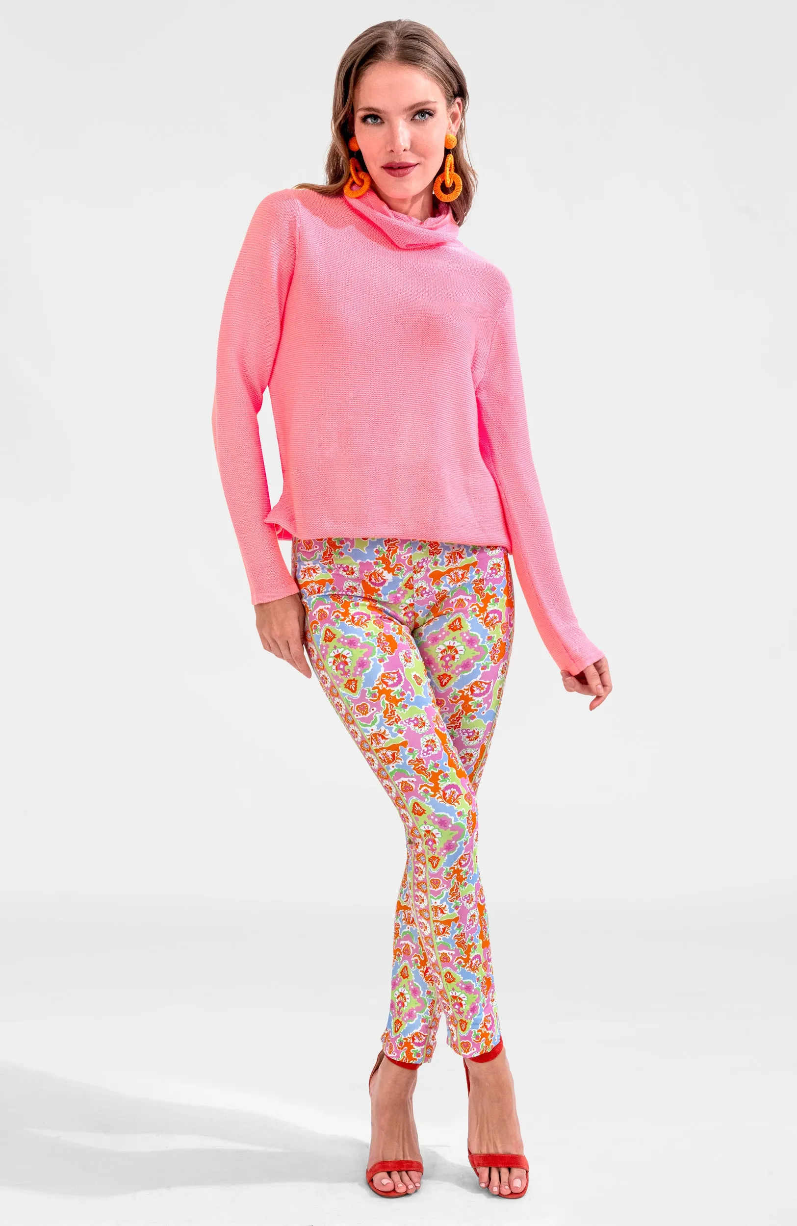 Knit Knit Turtleneck Sweater slimming design