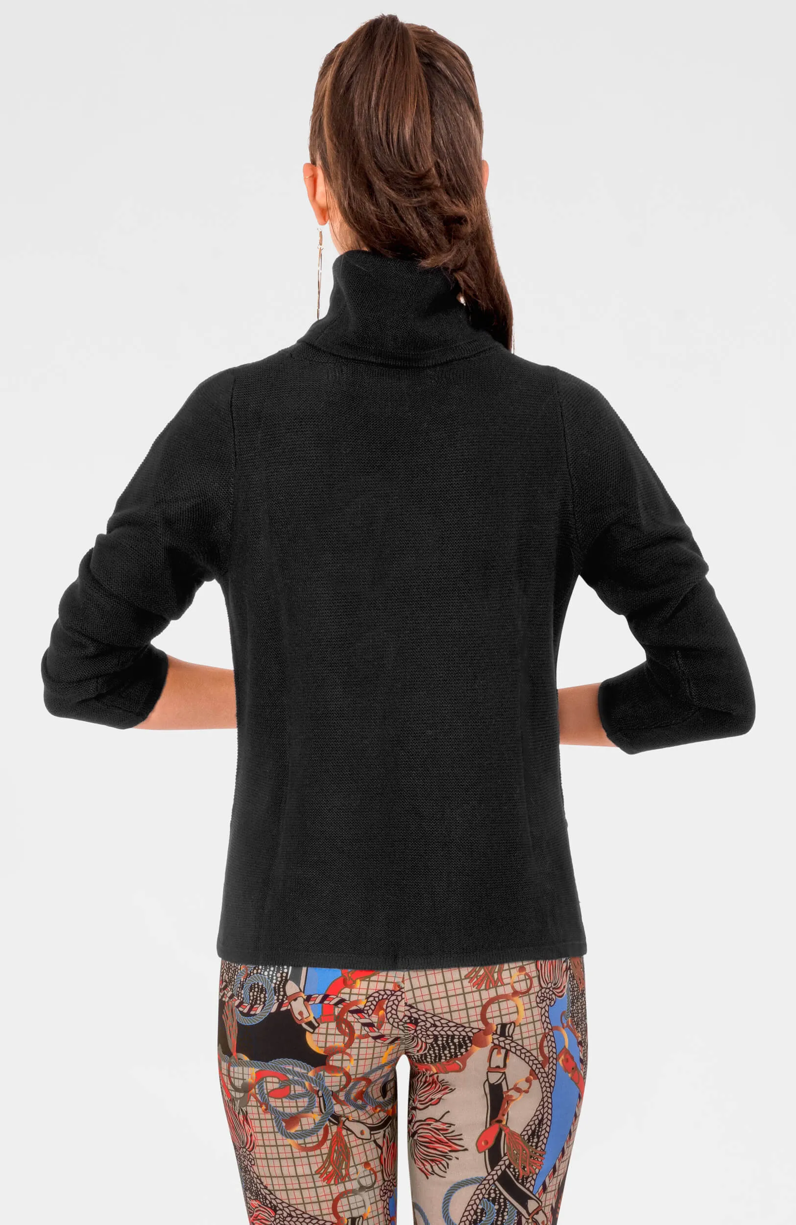 Knit Knit Turtleneck Sweater slimming design