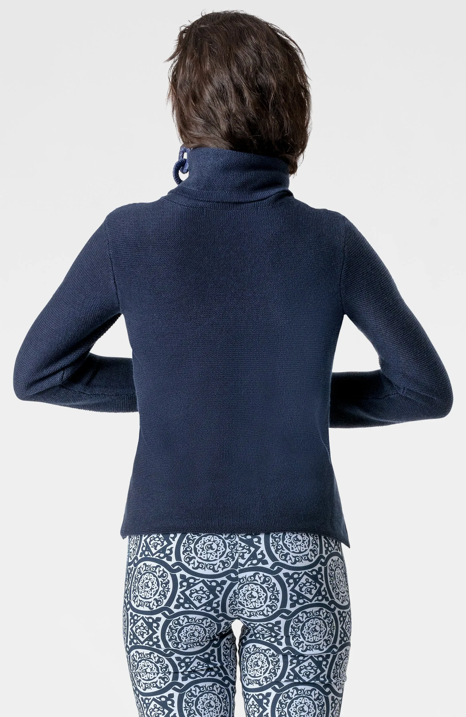Knit Knit Turtleneck Sweater slimming design