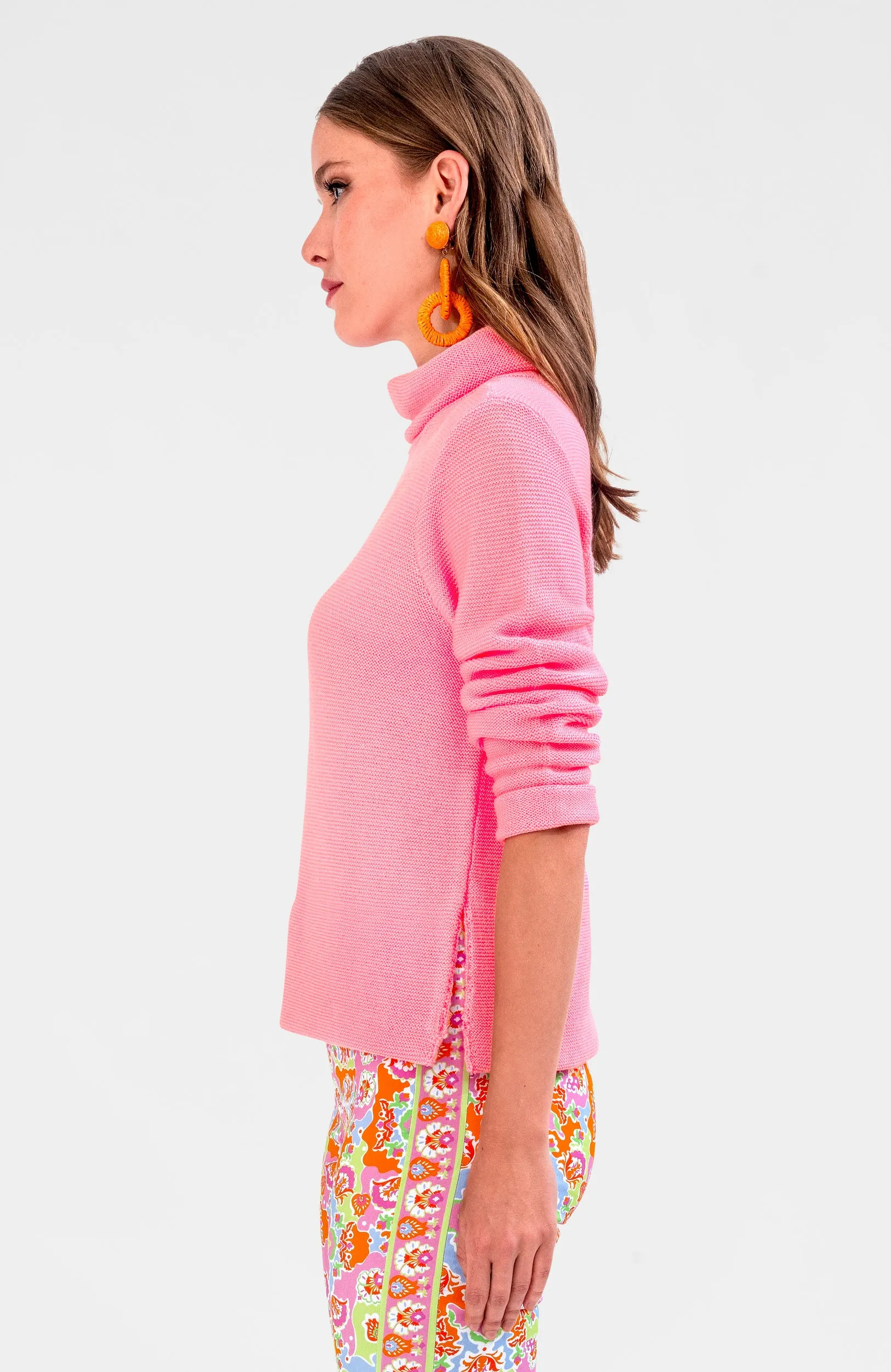 Knit Knit Turtleneck Sweater slimming design