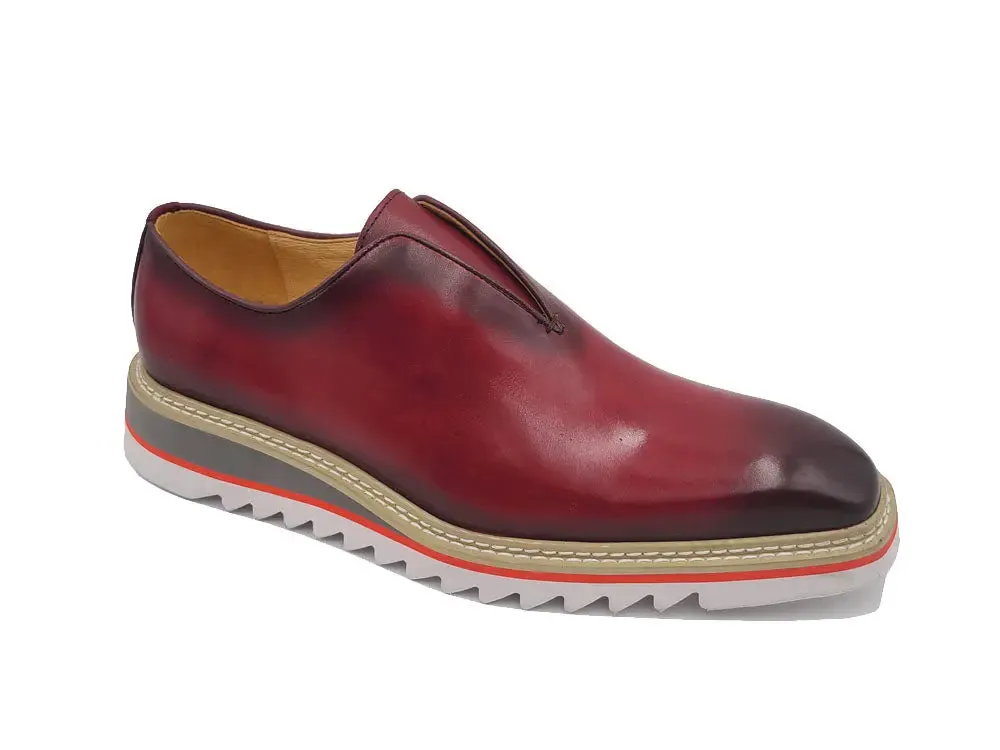 Laceless Loafer with Contrast color lightweight sole mood wear