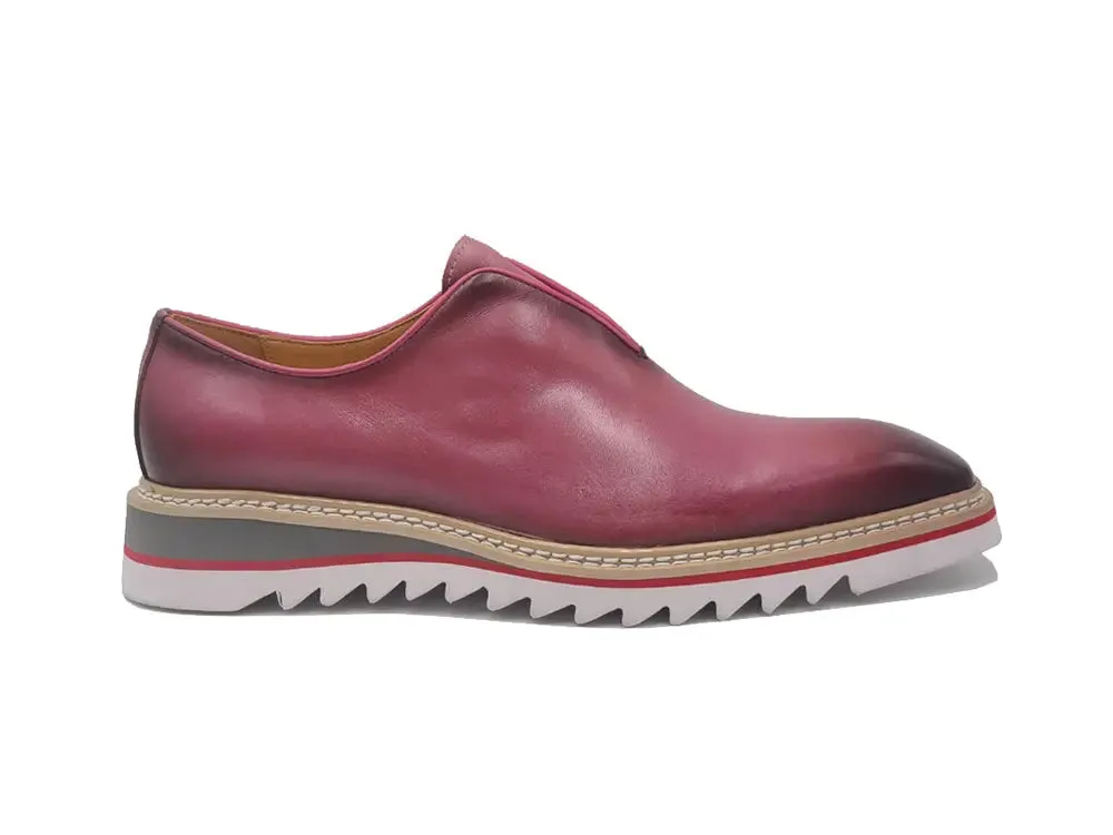 Laceless Loafer with Contrast color lightweight sole mood wear