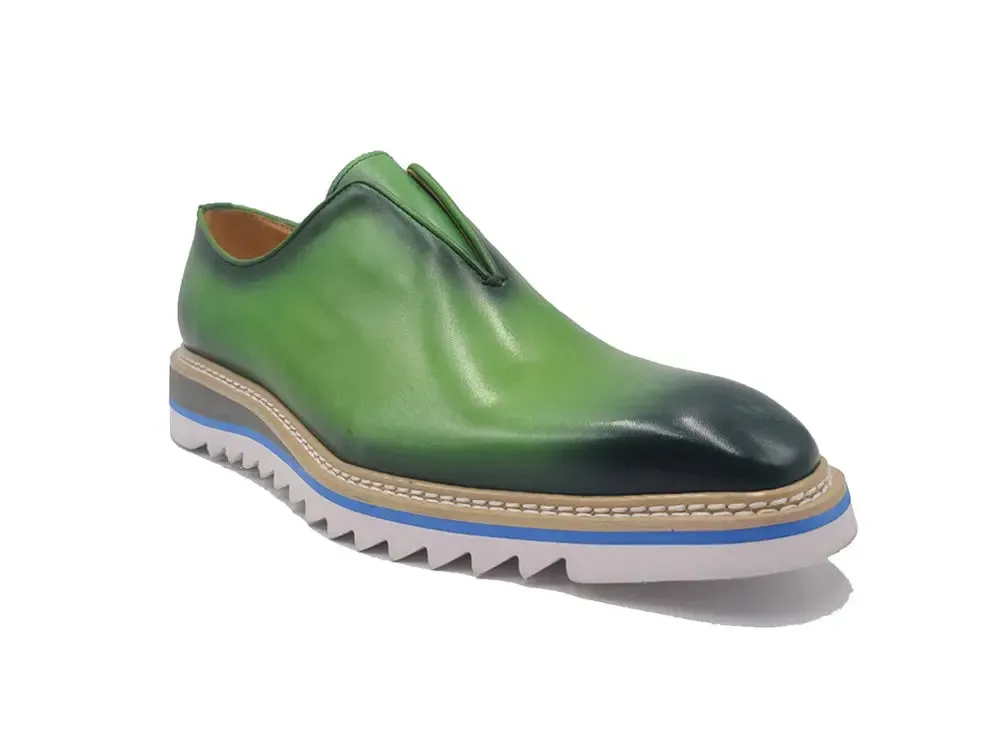 Laceless Loafer with Contrast color lightweight sole mood wear