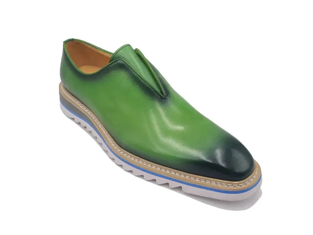 Laceless Loafer with Contrast color lightweight sole mood wear