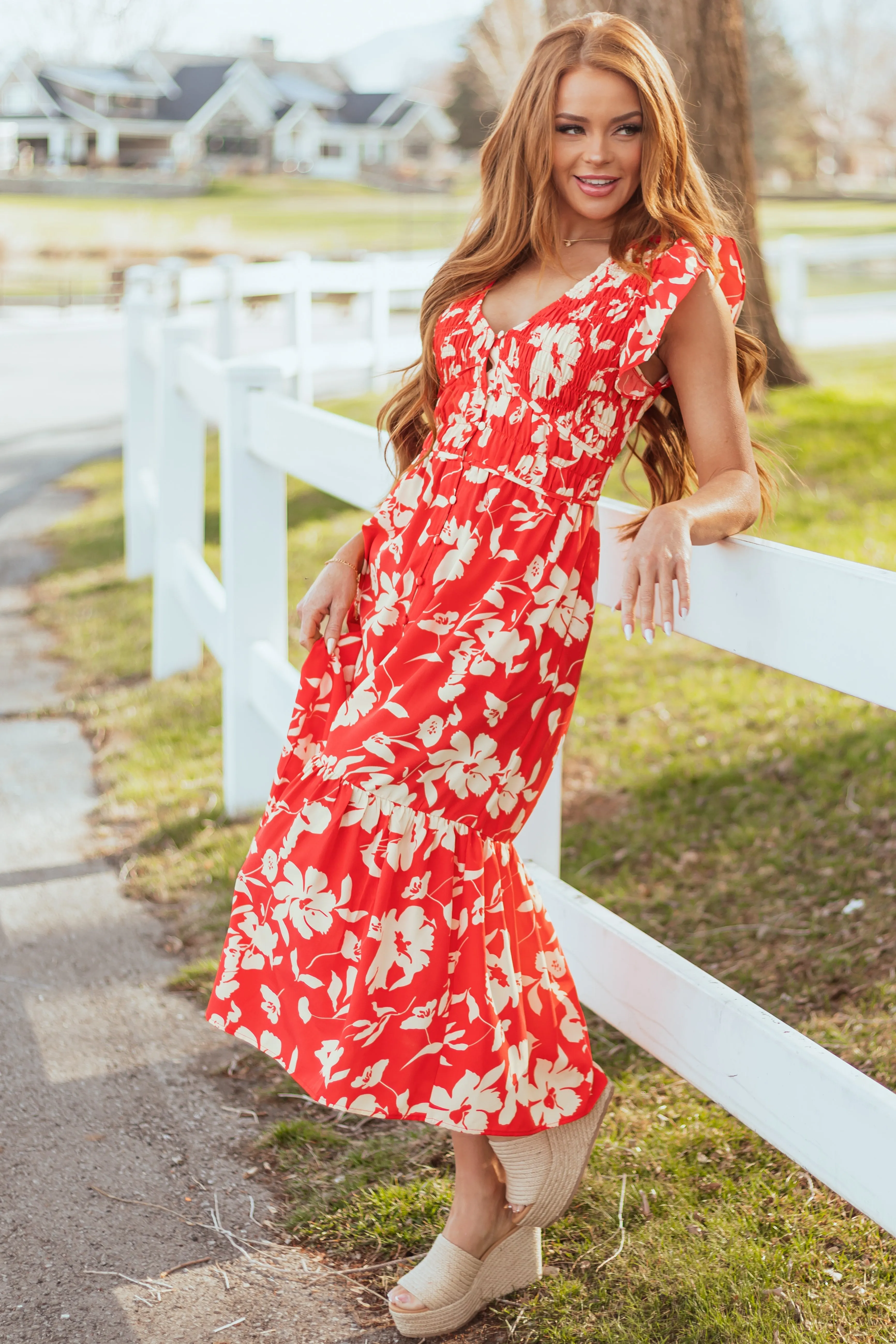 3/31/2025,ALL_PRODUCTS,back-in-stock:true,filter-color:Red,filter-neckline:V-Neck,filter-pattern:Floral,filter-season:Spring,filter-season:Summer,filter-sleeve:Cap Sleeve,gpc:Dresses,pc:Midi_Dresses,Reg-Price