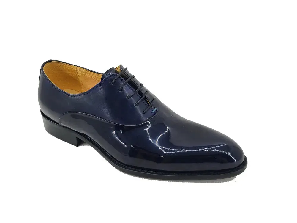Mix Media Patent Leather Oxford timeless taste