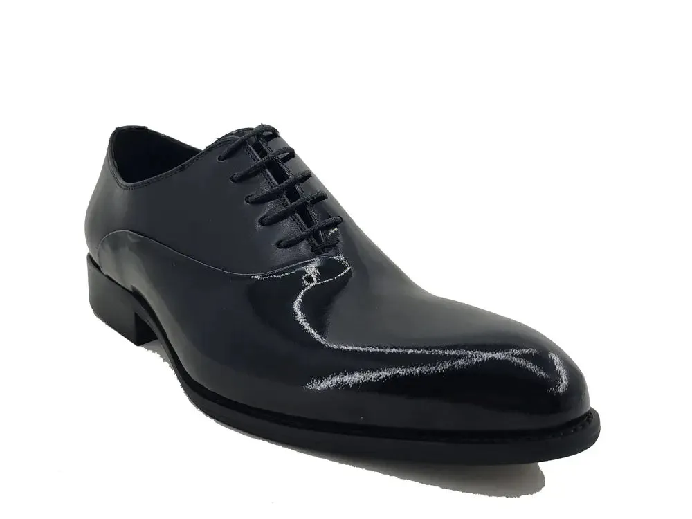 Mix Media Patent Leather Oxford timeless taste
