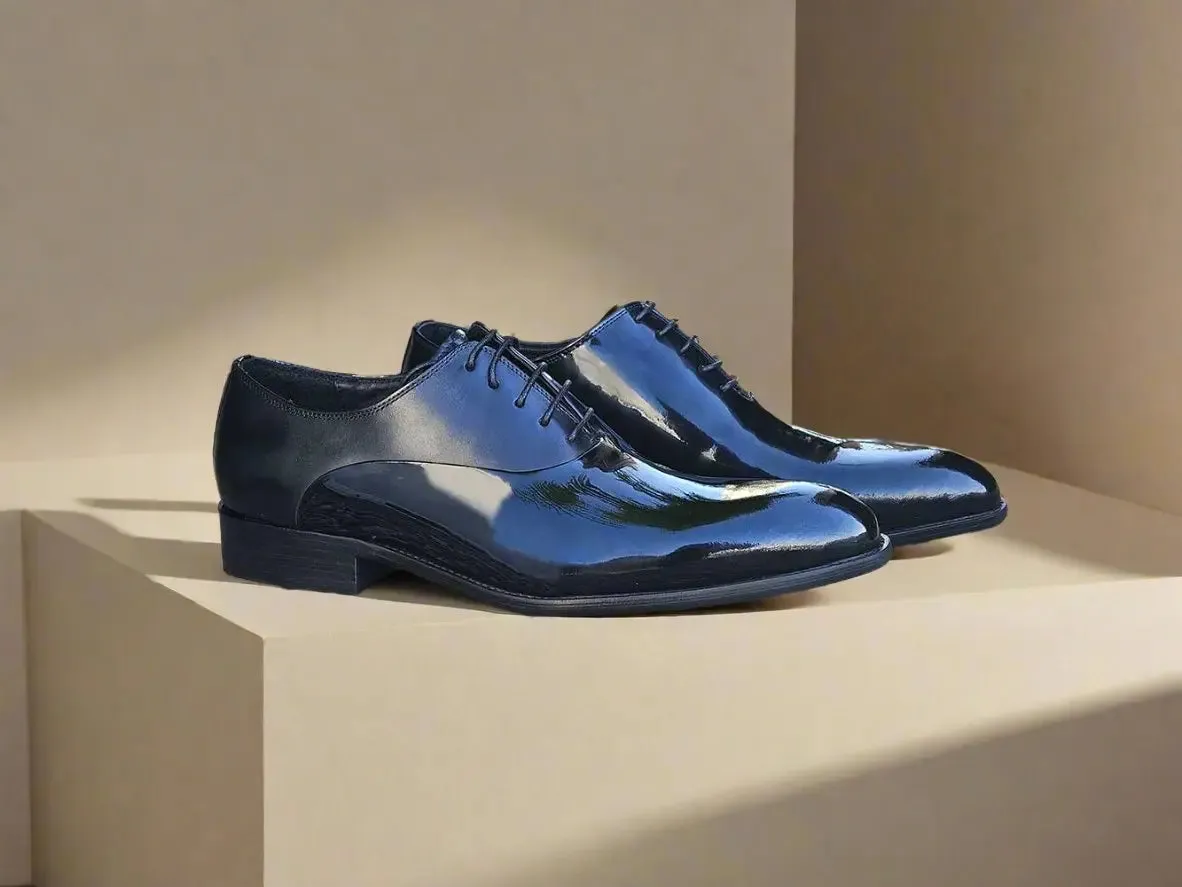 Mix Media Patent Leather Oxford timeless taste