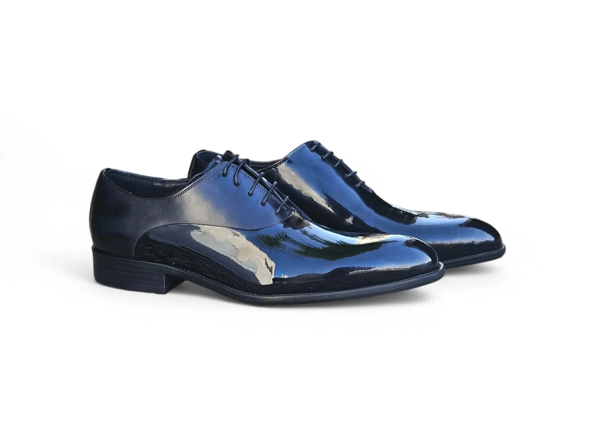 Mix Media Patent Leather Oxford timeless taste