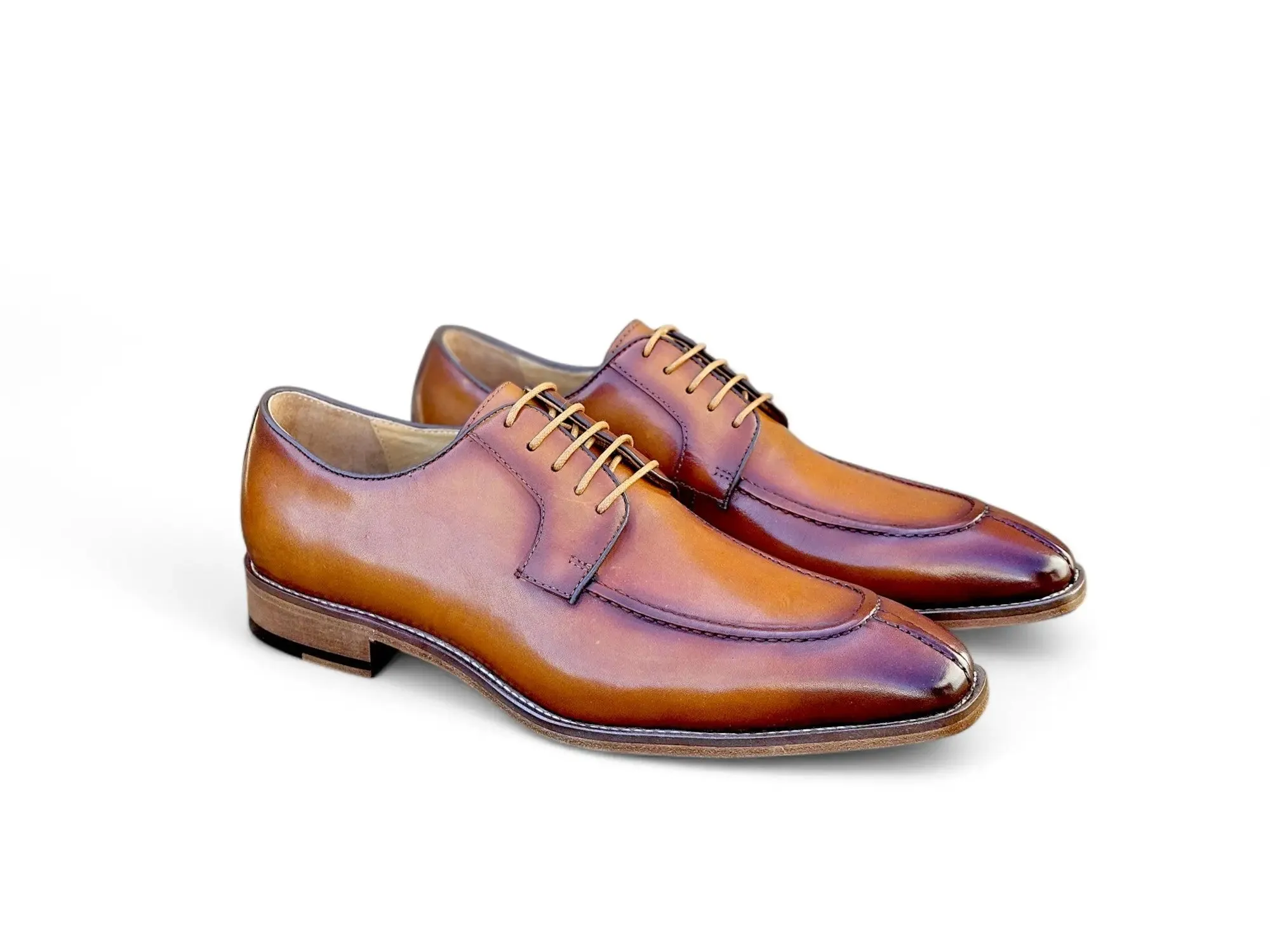 Moc Toe Oxford in Leather Sole travel mate