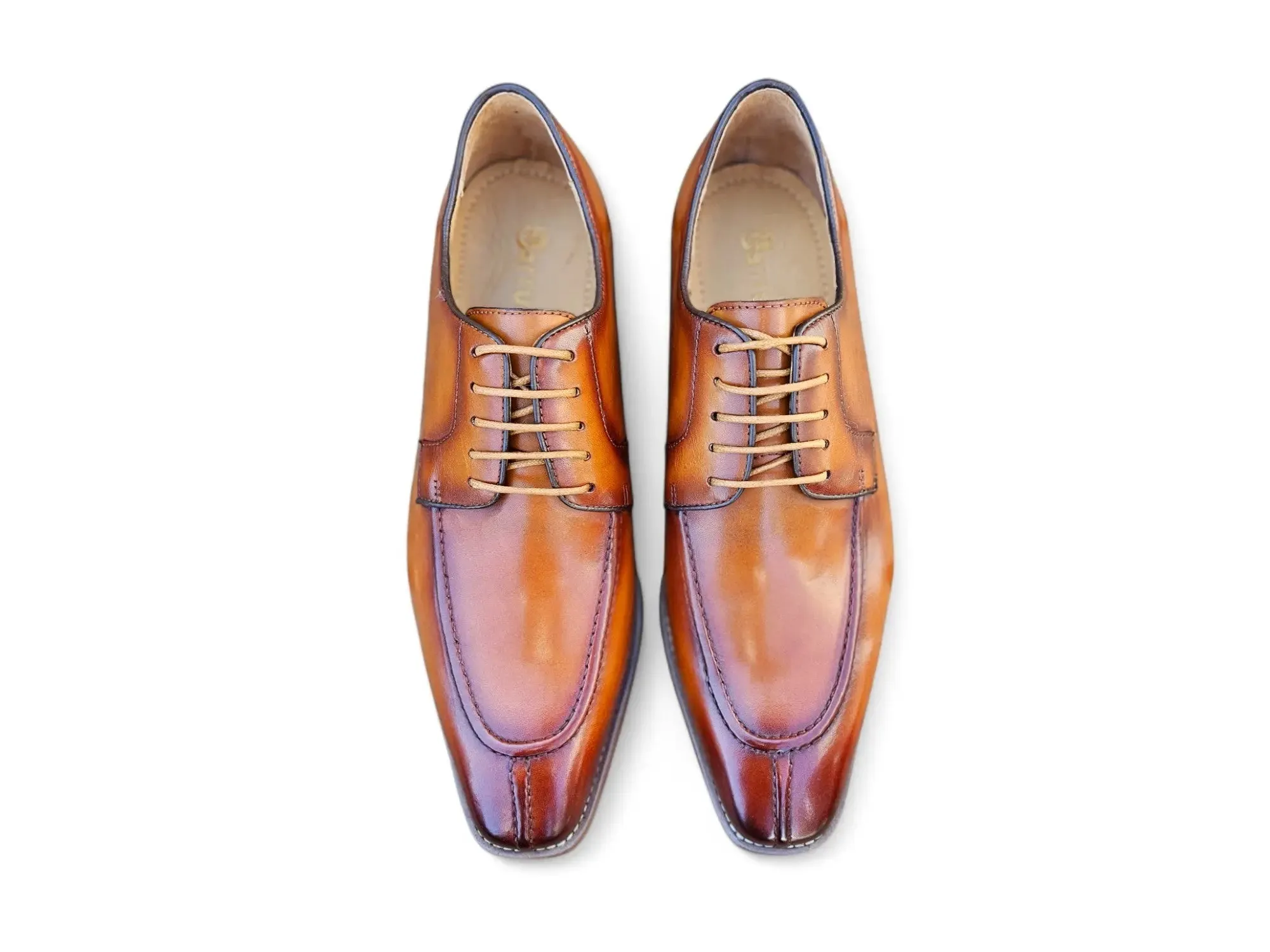 Moc Toe Oxford in Leather Sole travel mate