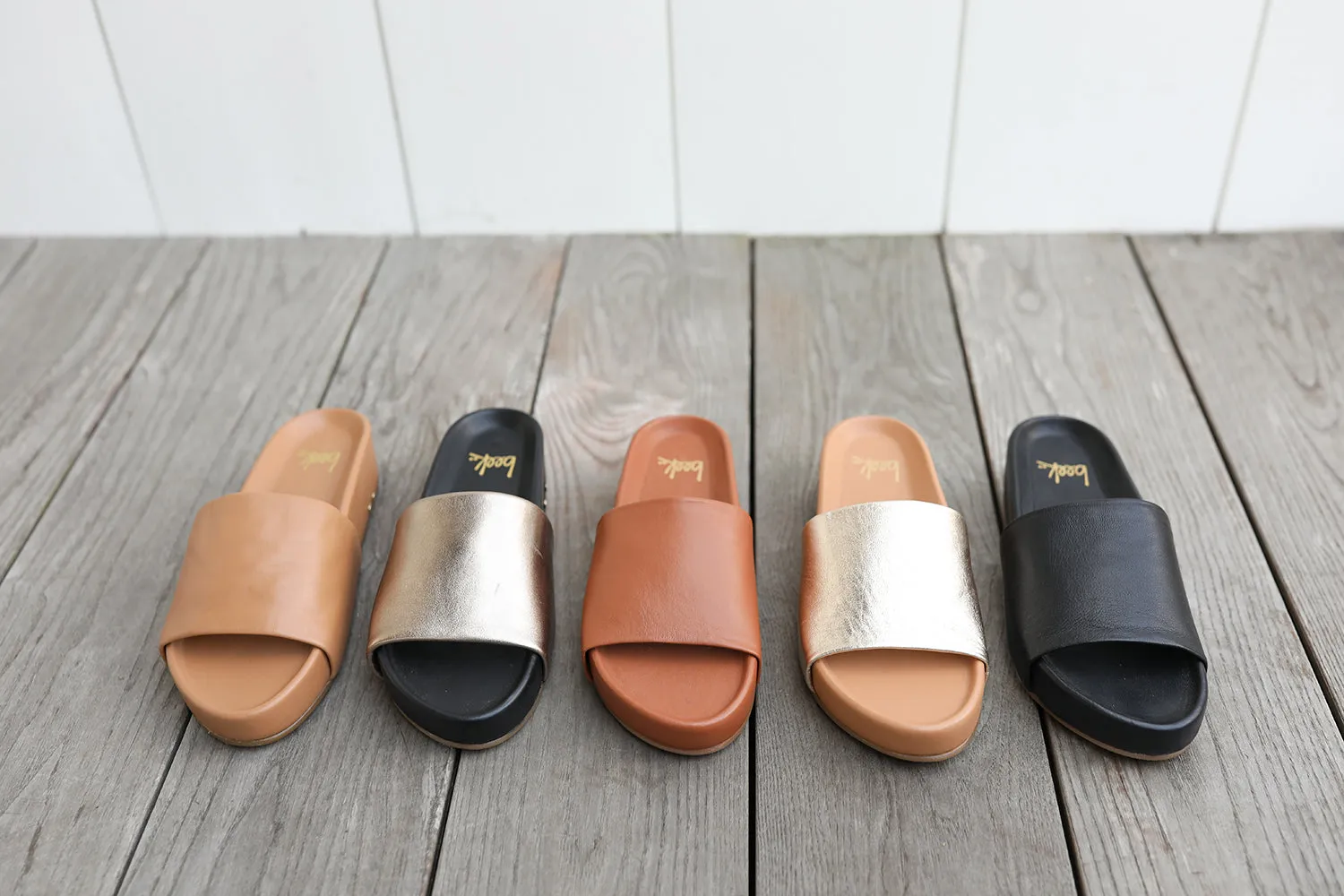 PELICAN - Black summer style