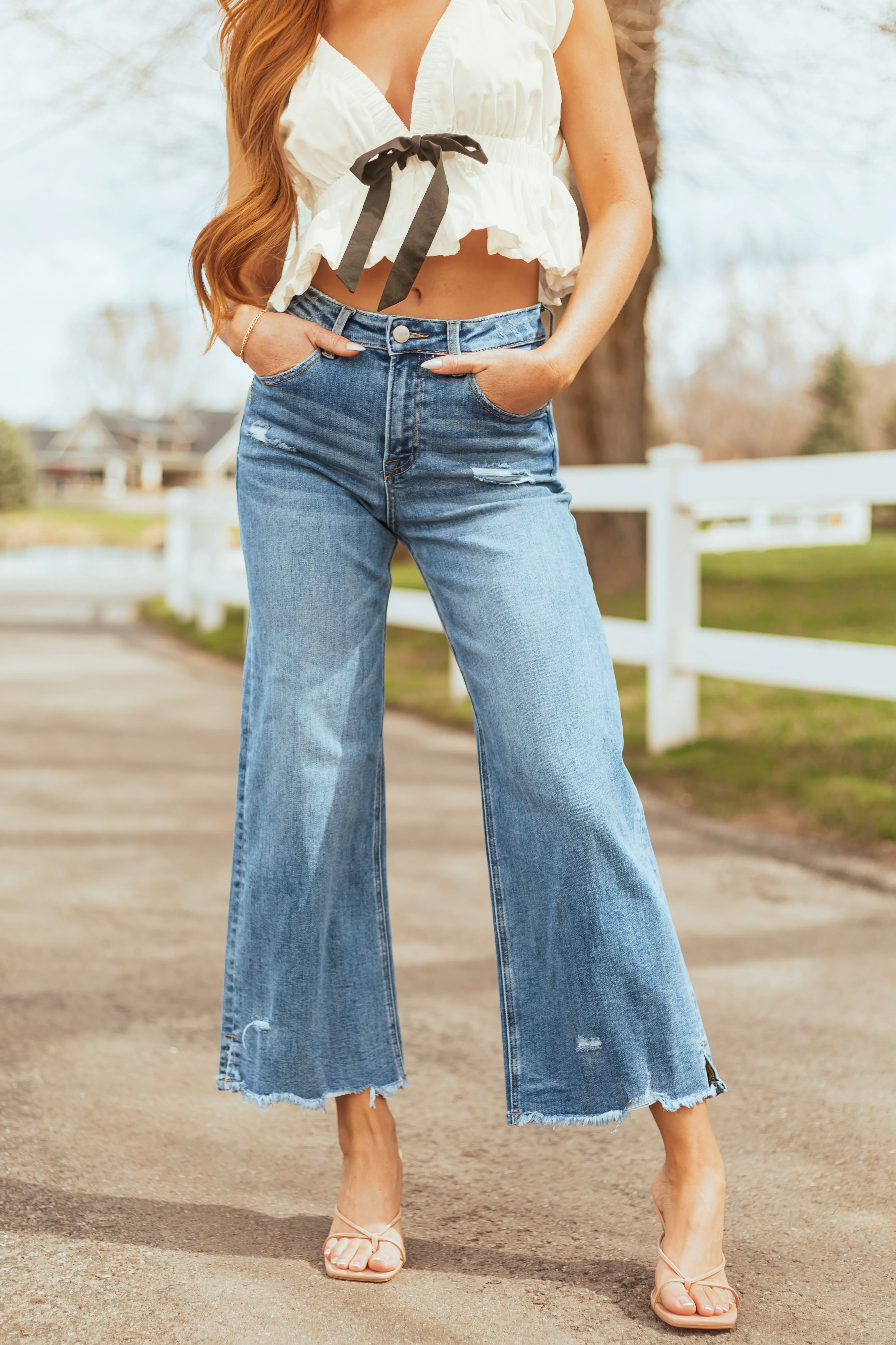 4/10/2025,ALL_PRODUCTS,back-in-stock:true,filter-color:Blue,filter-fabric:Cotton,filter-fabric:Denim,filter-inseam:27",filter-rise:High Rise,filter-season:Fall,filter-season:Spring,filter-season:Summer,filter-season:Winter,filter-style:Distressed,filt