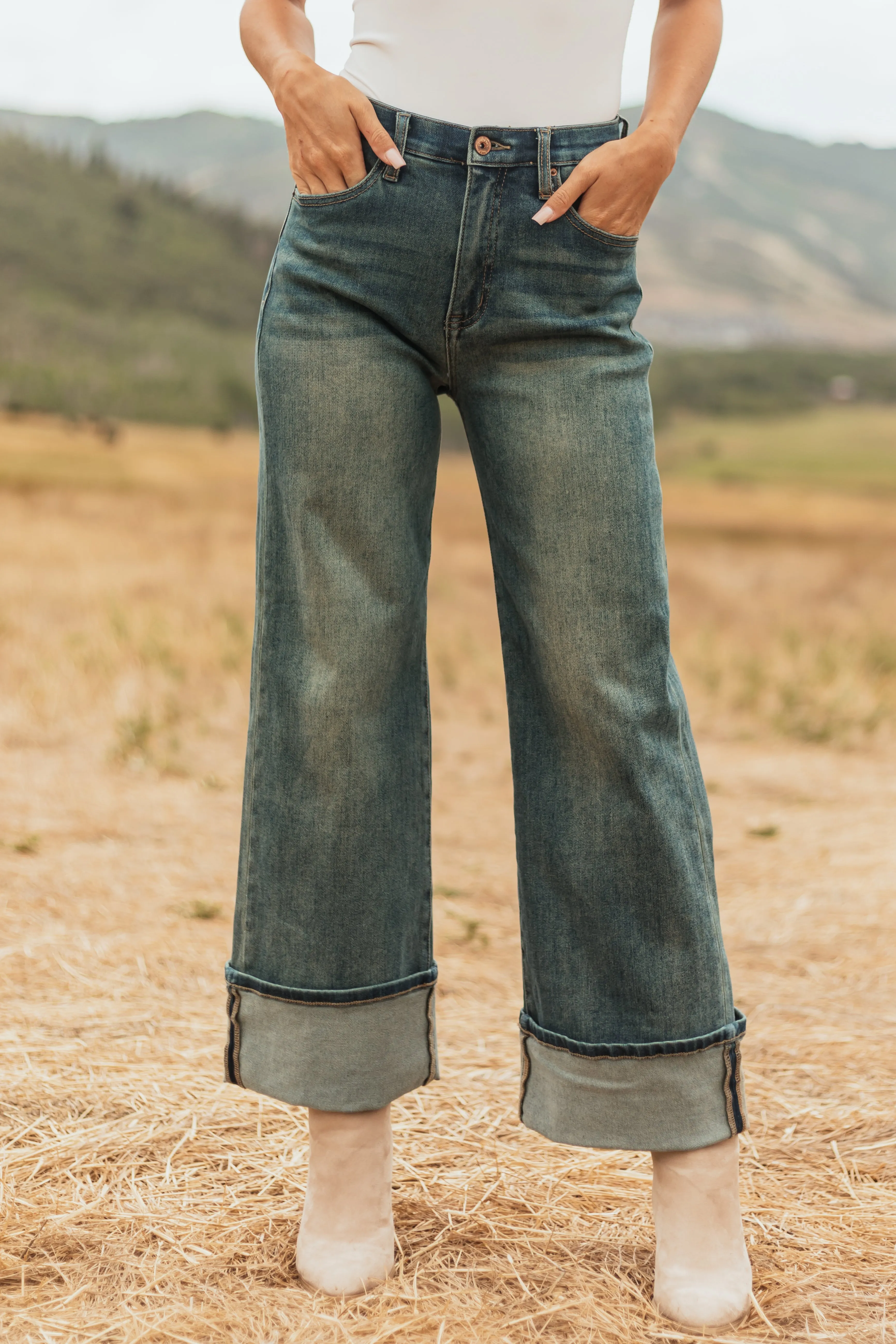 7/28/2025,ALL_PRODUCTS,back-in-stock:true,filter-color:Blue,filter-fabric:Cotton,filter-fabric:Denim,filter-inseam:27.5",filter-inseam:32.5",filter-rise:High Rise,filter-season:Fall,filter-season:Spring,filter-season:Summer,filter-season:Winter,f