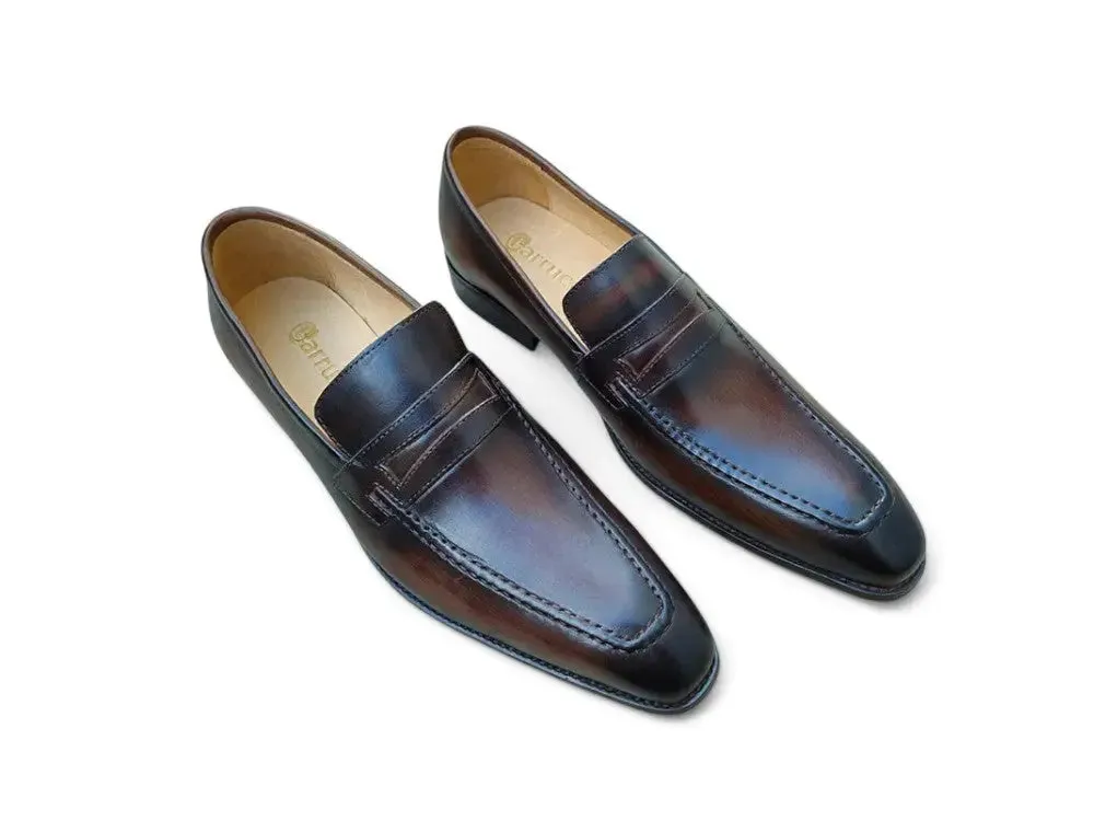 Signature Leather Penny Loafer Slip-on subtle vibe