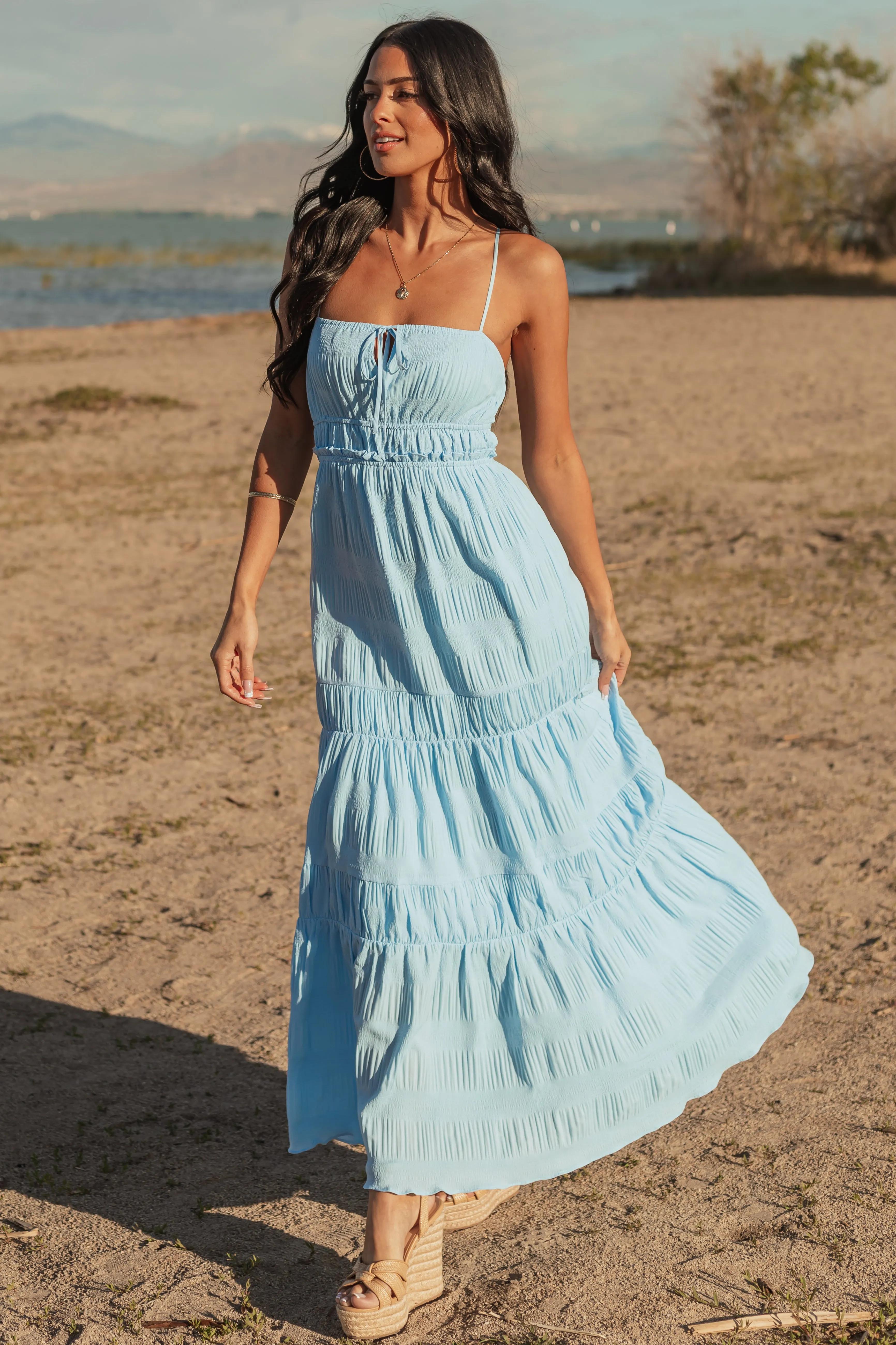 5/27/2025,ALL_PRODUCTS,back-in-stock:true,filter-color:Blue,filter-neckline:Square,filter-pattern:Solid,filter-season:Summer,filter-sleeve:Sleeveless,gpc:Dresses,pc:Maxi_Dresses,Reg-Price