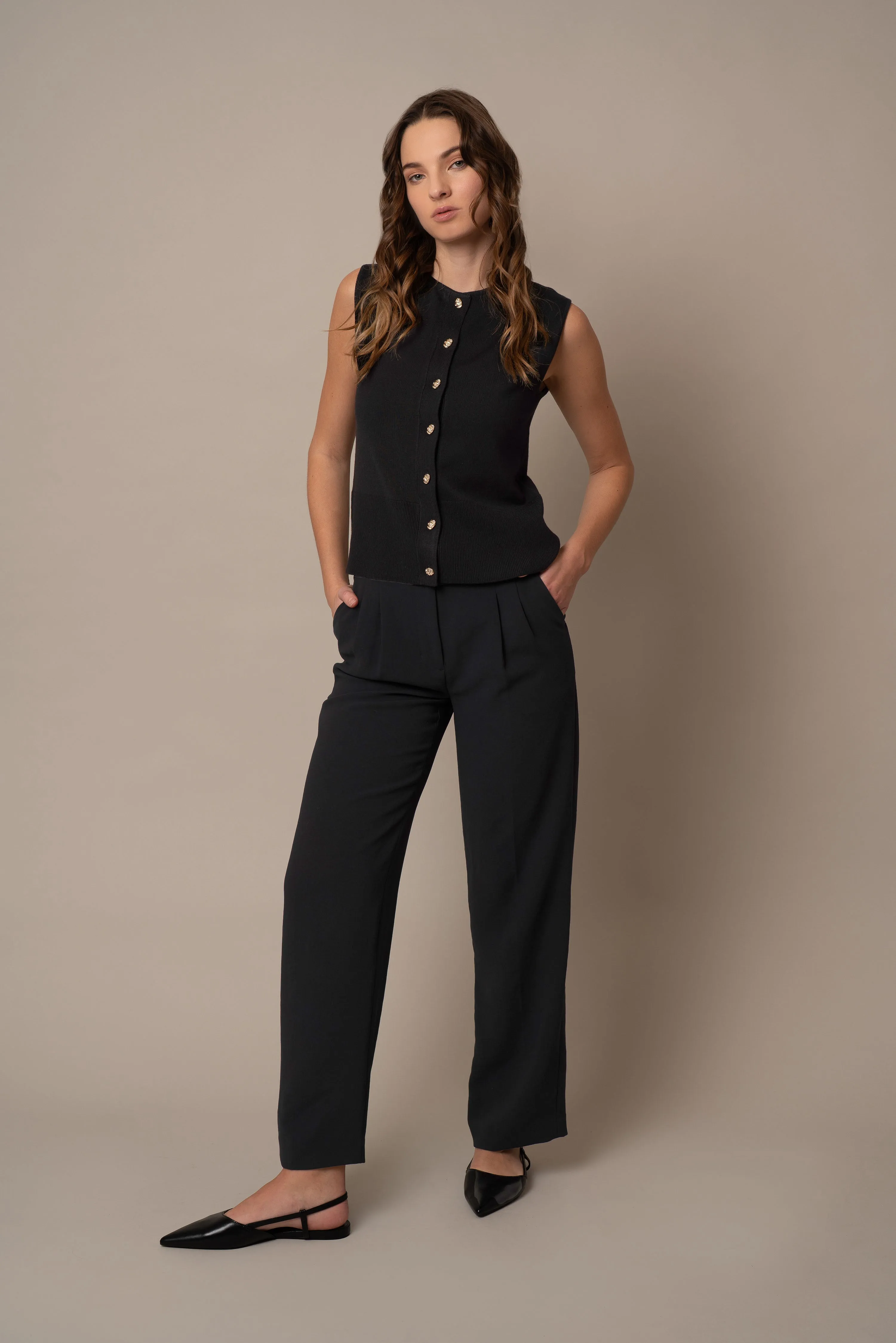 Sleeveless Button Down Cardigan minimal tone