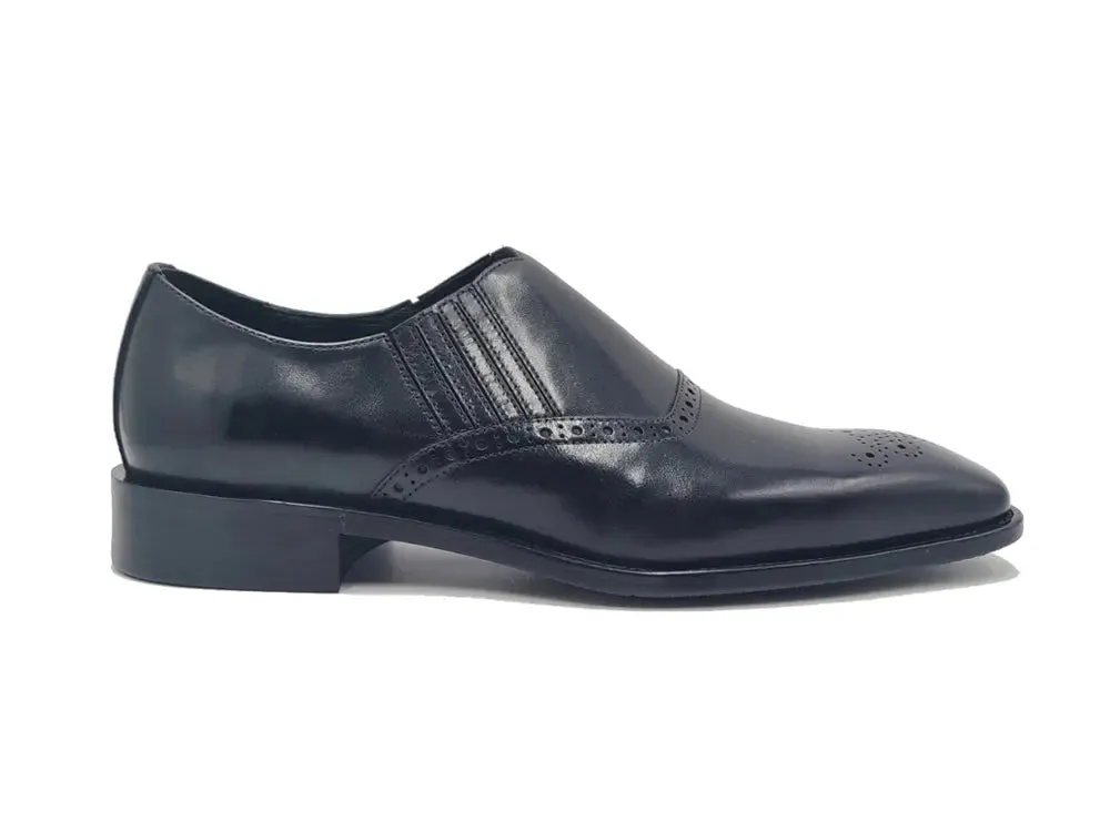 Slip-on Loafer with medallion pace cool