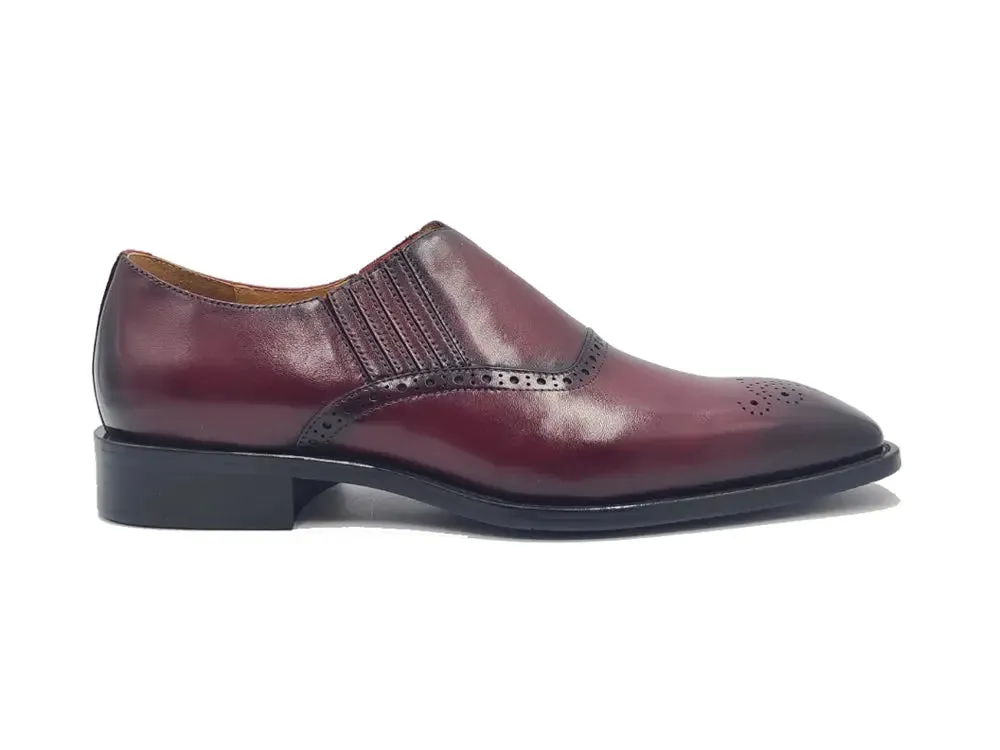 Slip-on Loafer with medallion pace cool