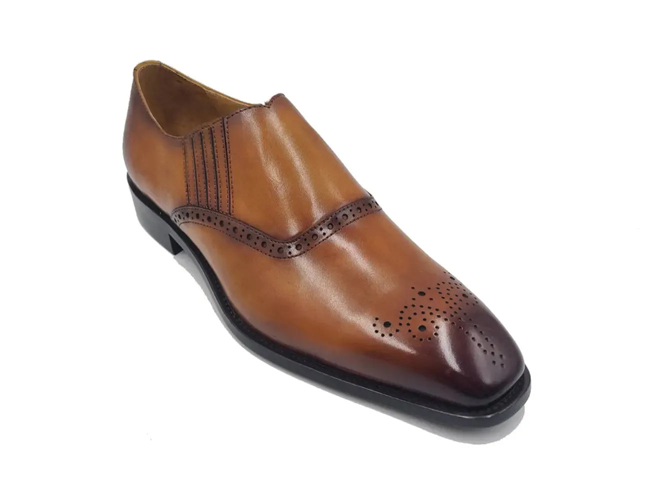 Slip-on Loafer with medallion pace cool