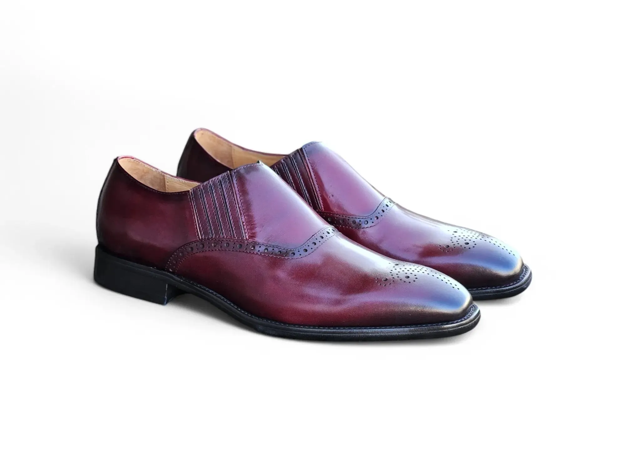 Slip-on Loafer with medallion pace cool