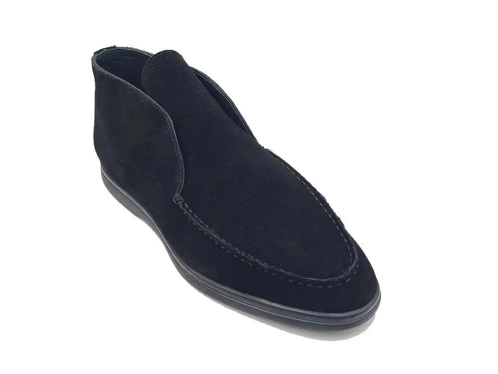 Soft Suede Comfort Loafer airport look