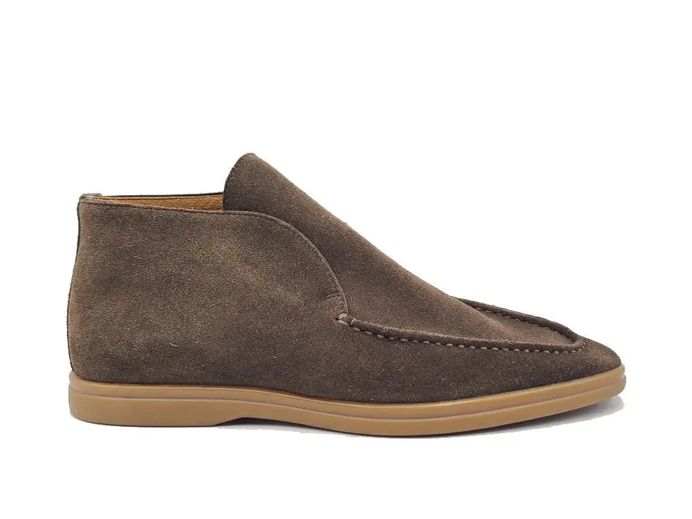 Soft Suede Comfort Loafer airport look