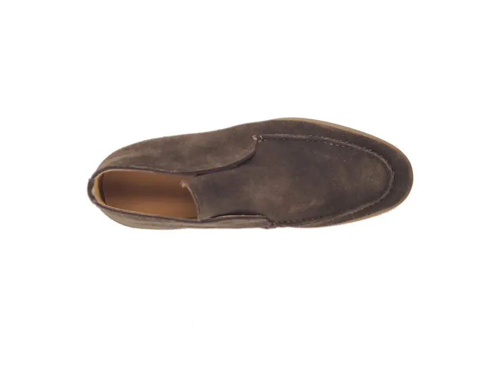 Soft Suede Comfort Loafer airport look