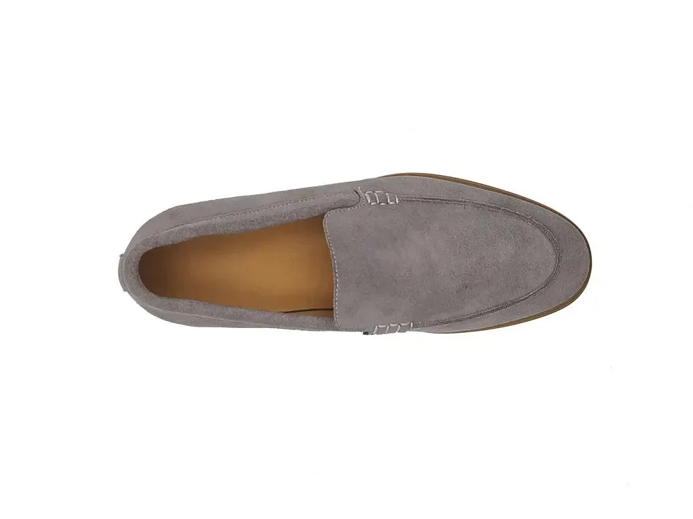Supple Suede Loafer relaxed fit