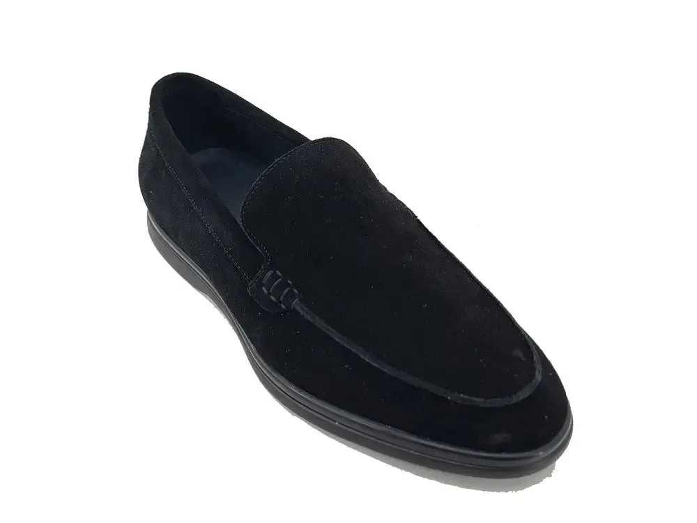 Supple Suede Loafer relaxed fit