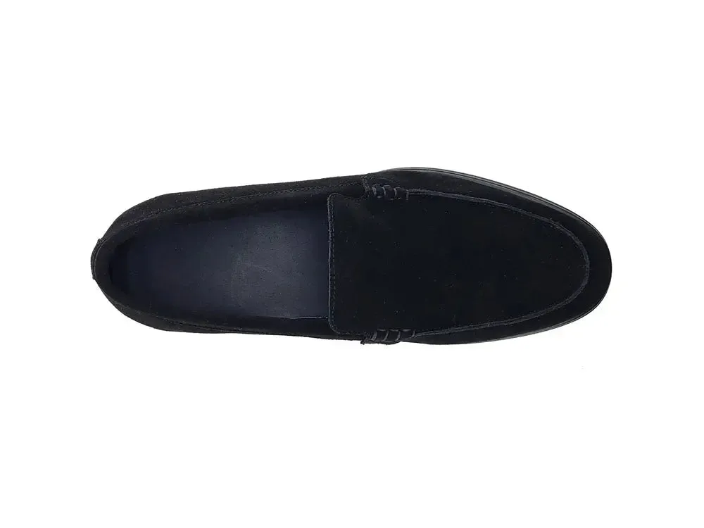 Supple Suede Loafer relaxed fit