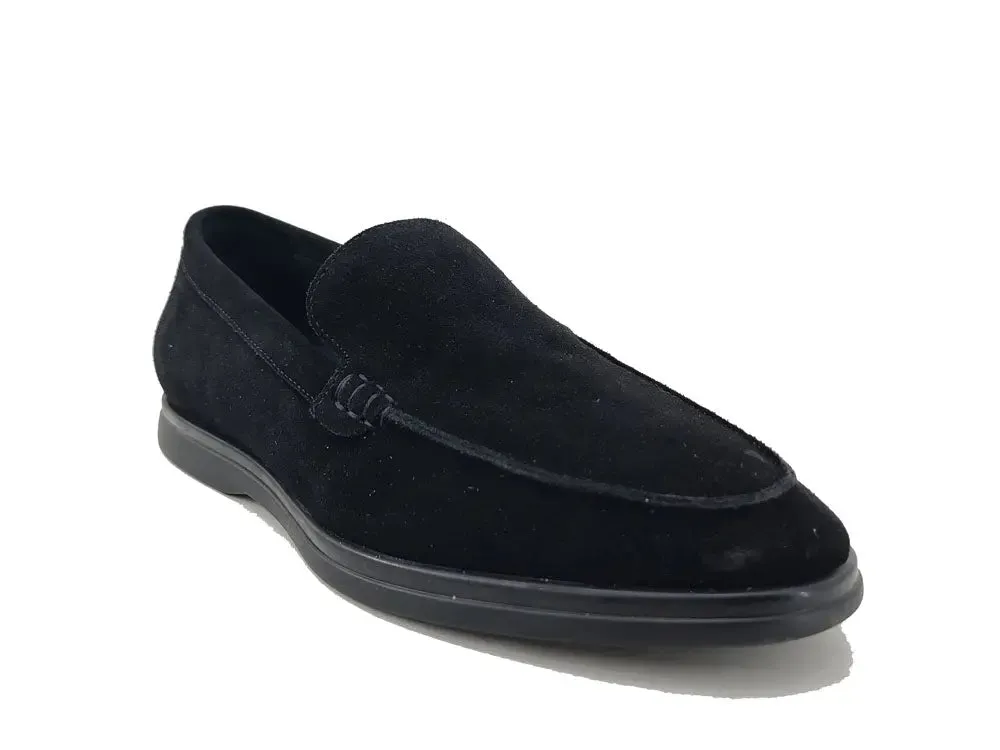Supple Suede Loafer relaxed fit